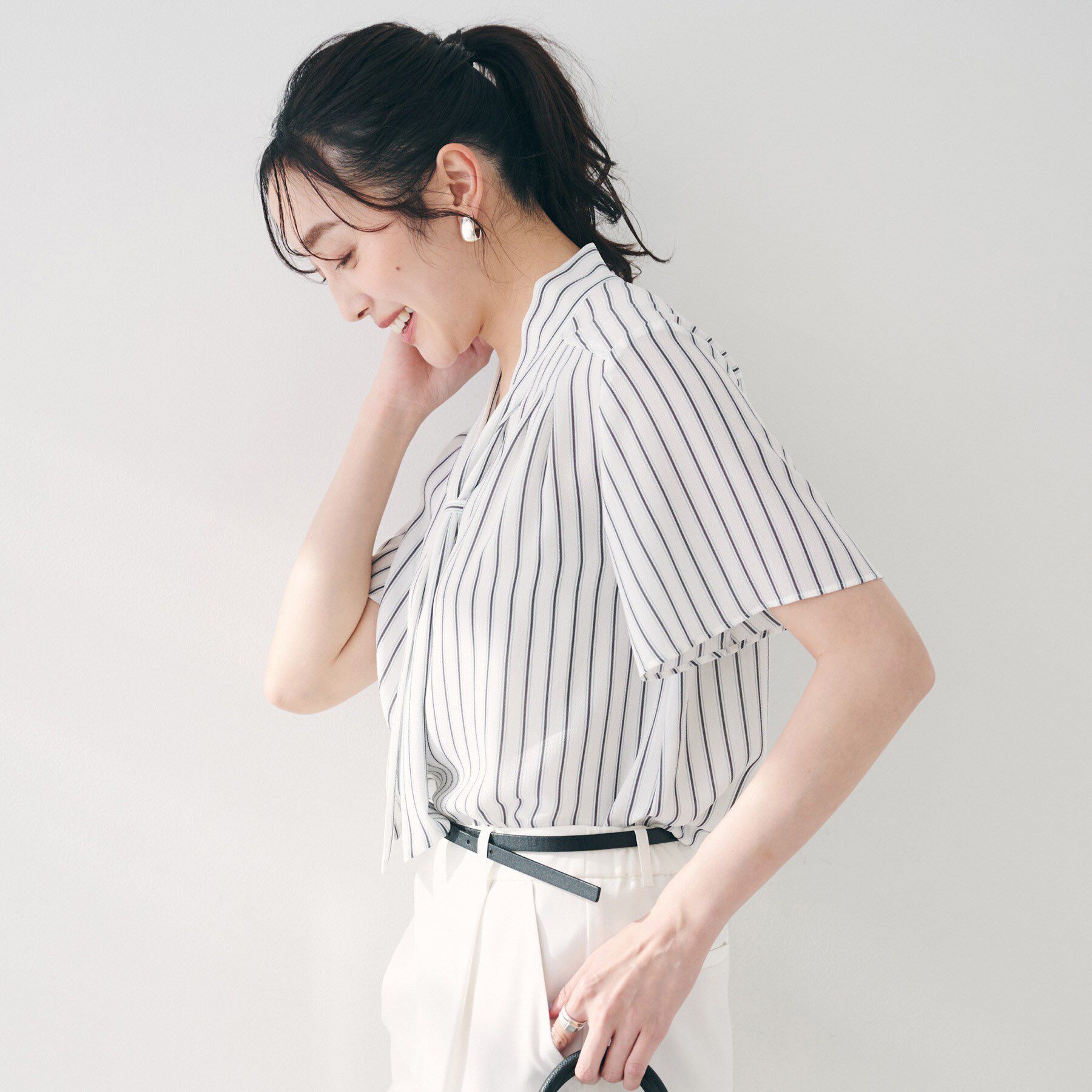 UNTITLED「【通勤/オフィス/二の腕カバー】ボウタイブラウス」|シャツ・ブラウス|