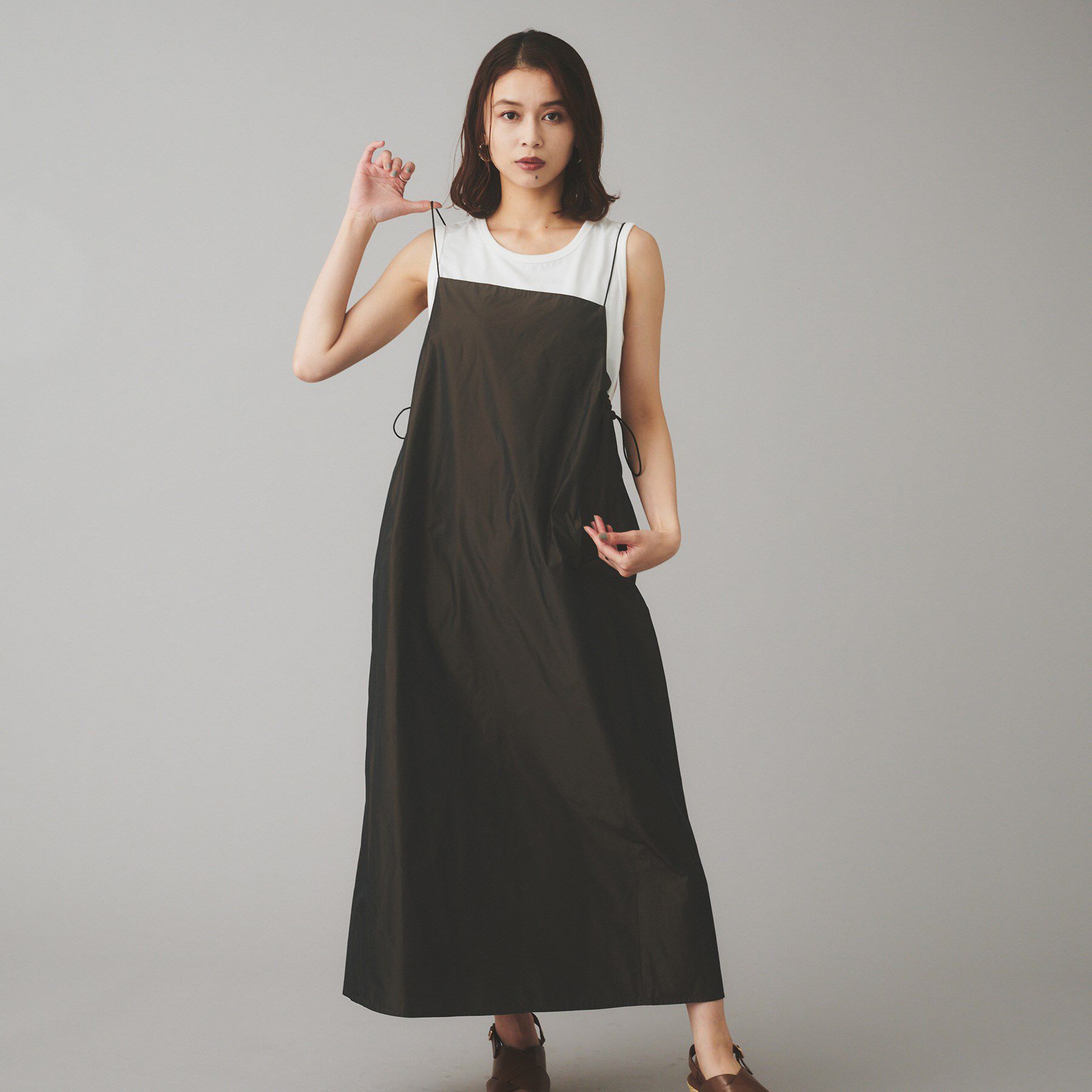 UNTITLED「【Liyoca】タフタキャミワンピース」|ワンピース|ブラウン(044)