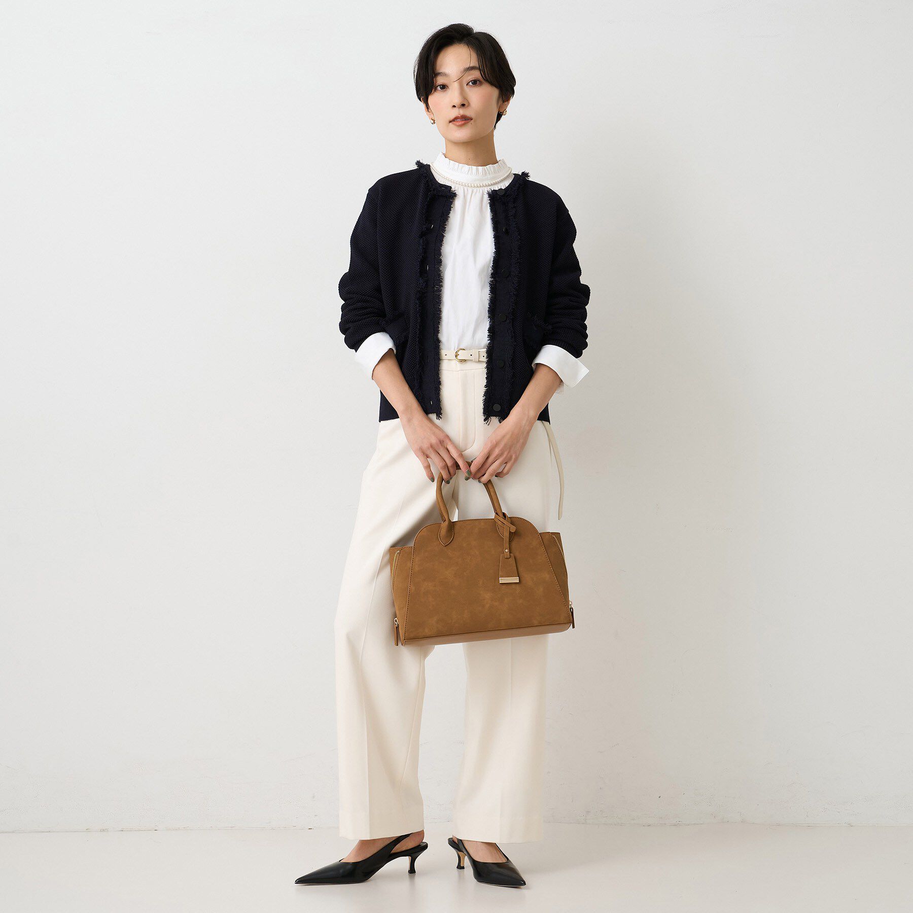 UNTITLED「【コットン100/洗える】シャーリングフリルネックブラウス」|シャツ・ブラウス|