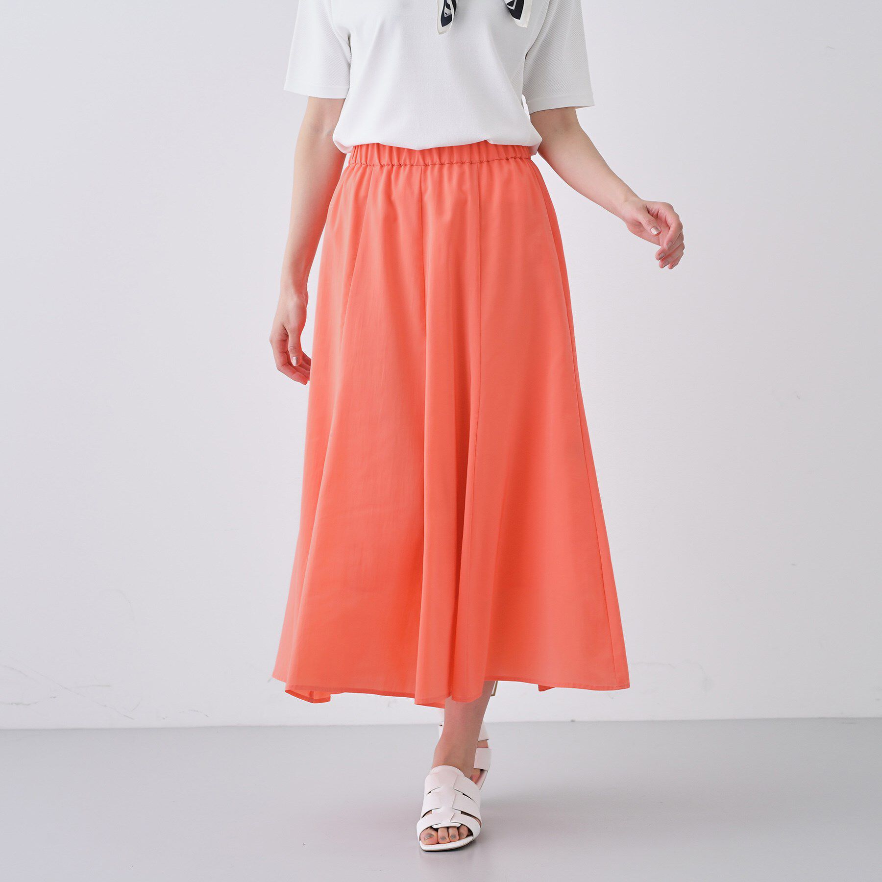 INDIVI「【通気性◎撥水／接触冷感／UVケア】ナローフレアスカート」|スカート|オレンジ(067)