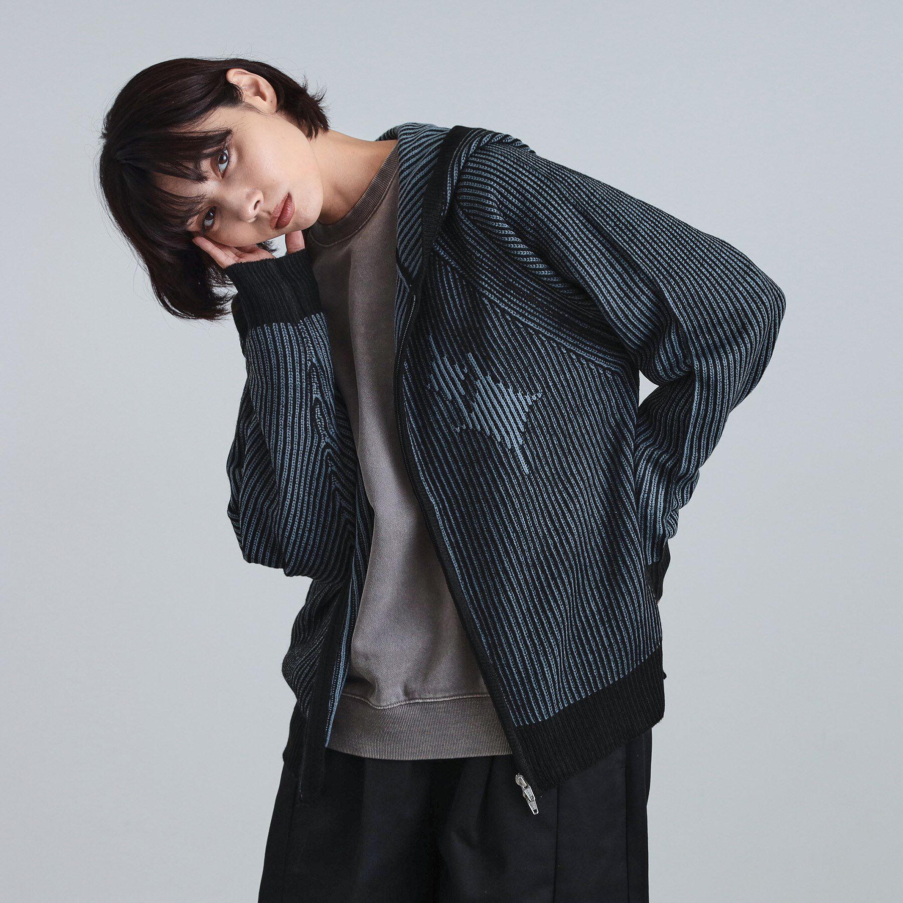 tk.TAKEO KIKUCHI「プレーティングブライトモチーフジップパーカー」|ニット・セーター|