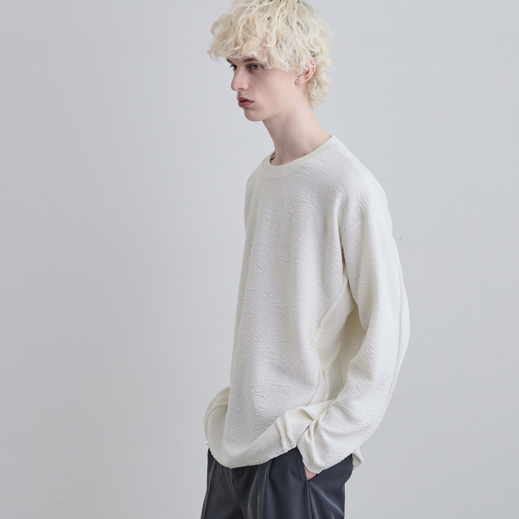 tk.TAKEO KIKUCHI「アルチザンカットフクレジャカードカットソー」|Tシャツ・カットソー|ホワイト(001)