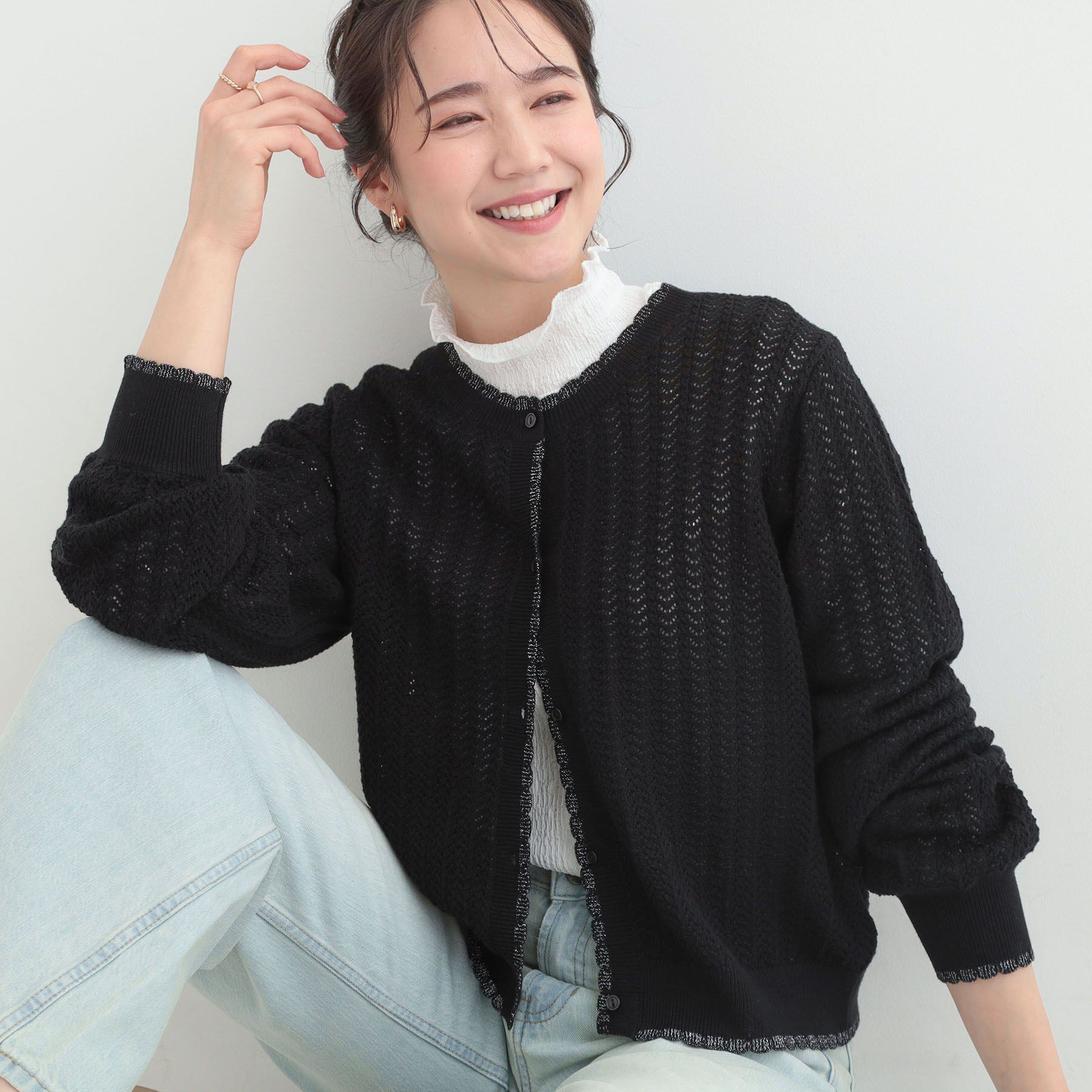 SHOO･LA･RUE「編み柄が上品 ラメ入り透かし編みカーディガン」|カーディガン|ブラック(019)