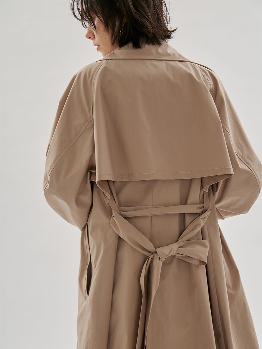 emmi atelier「ボリュームスリーブロングコート/撥水」|トレンチコート|