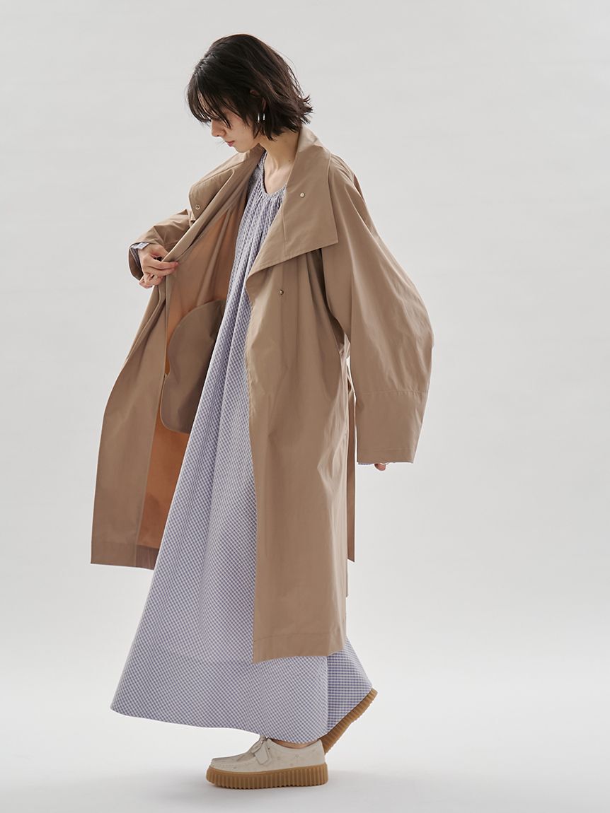 emmi atelier「ボリュームスリーブロングコート/撥水」|トレンチコート|