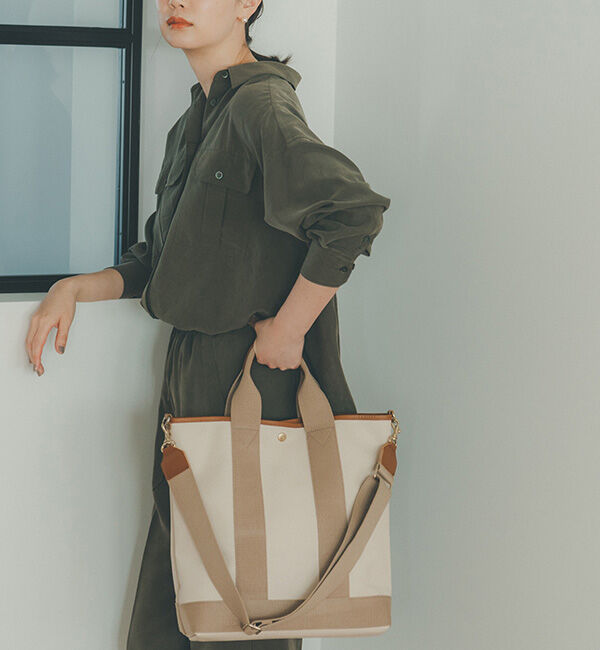 TOPKAPI BREATH「スコッチグレイン ネオレザー 縦型 A4 トート バッグ ショルダー付き L」|ショルダー・メッセンジャー|ペールベージュ