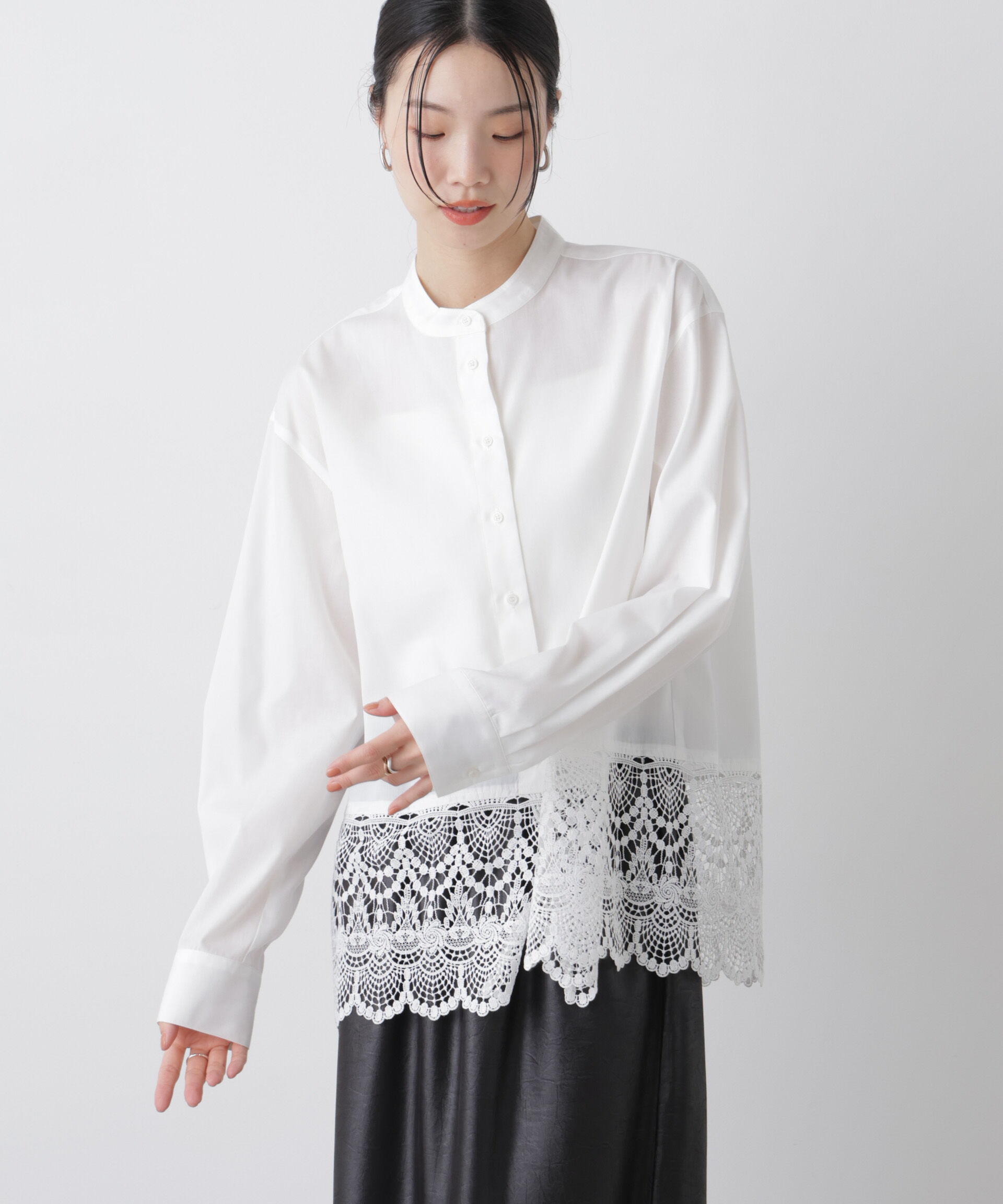 nano･universe「スカラレースコンビスタンドカラーシャツ」|シャツ・ブラウス|