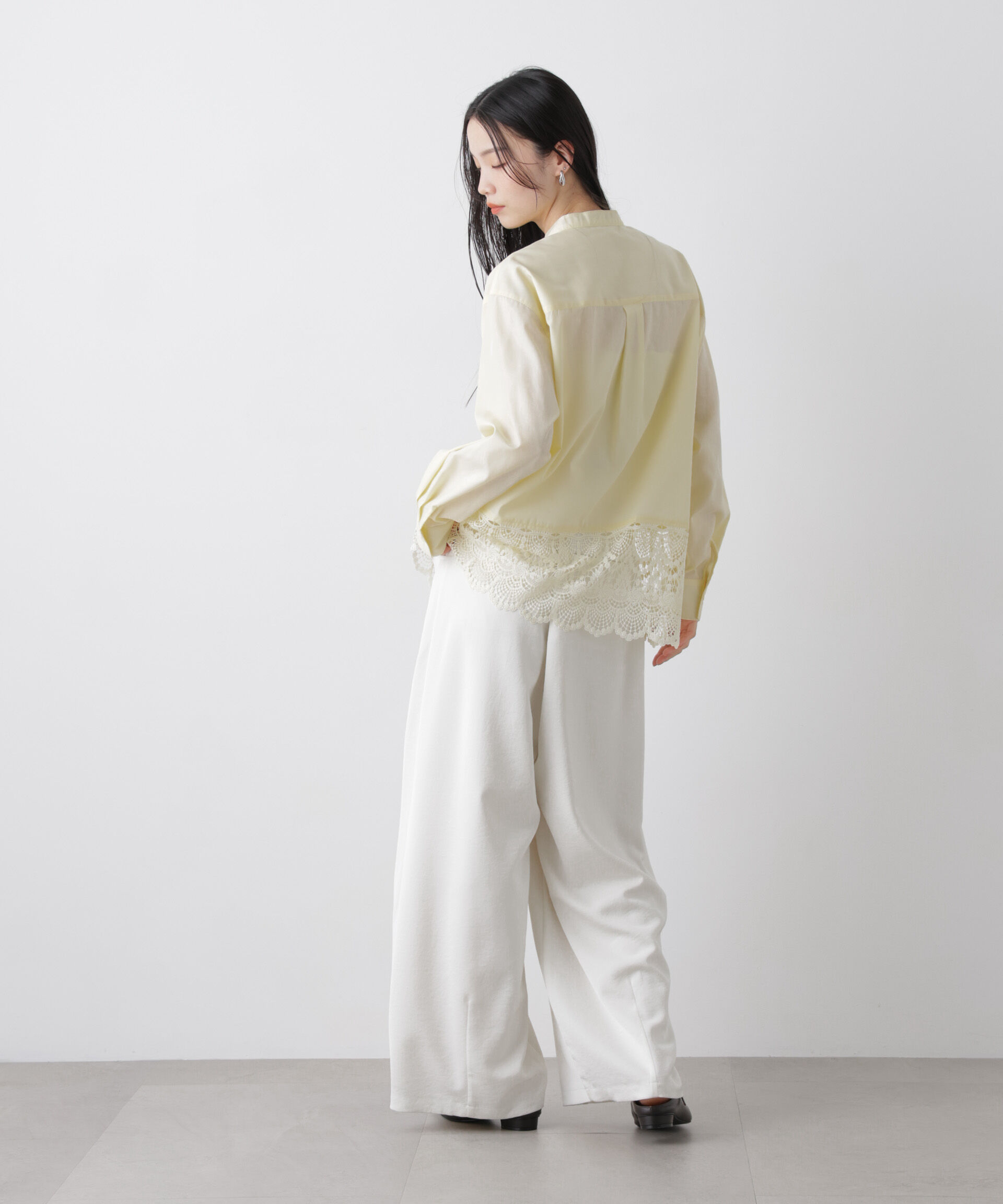 nano･universe「スカラレースコンビスタンドカラーシャツ」|シャツ・ブラウス|