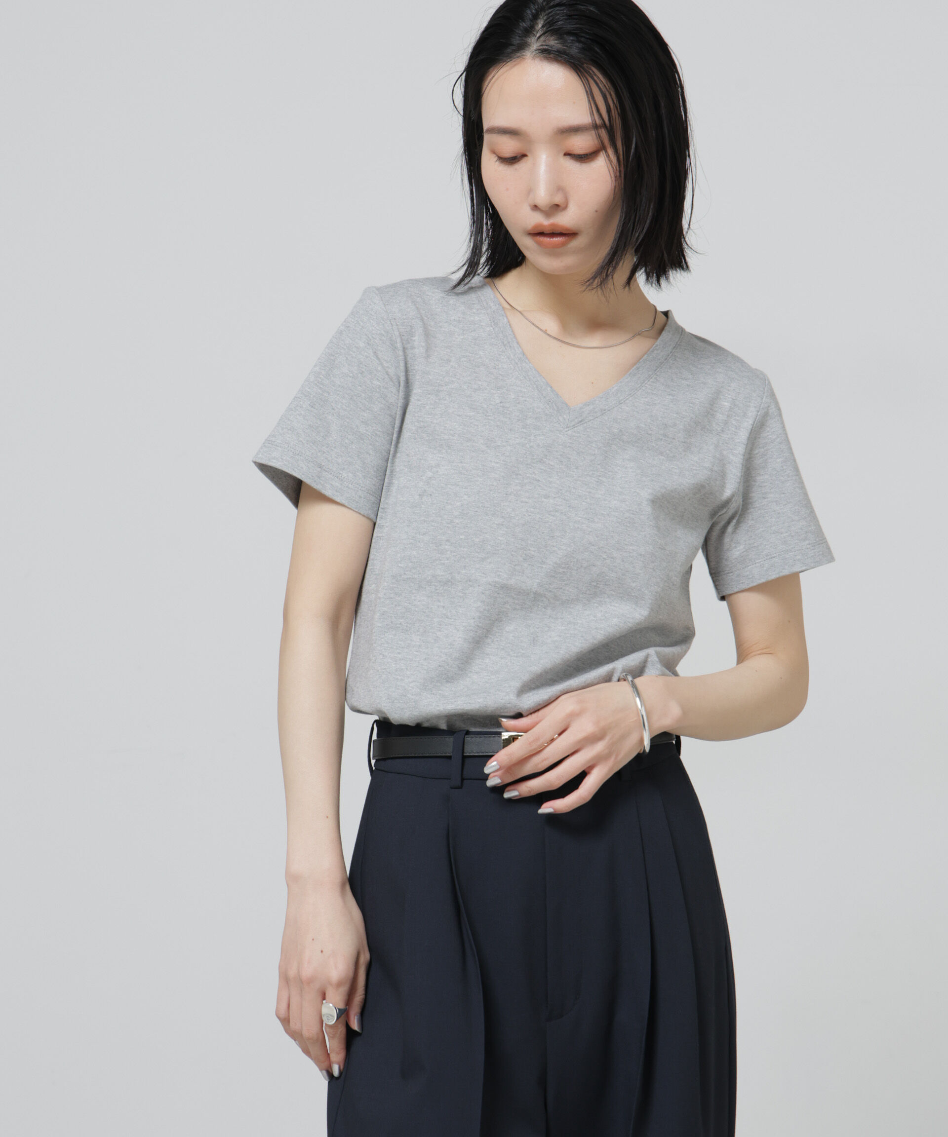 nano･universe「Anti Soaked(R) 汗染み防止VネックTシャツ」|Tシャツ・カットソー|トップグレー4