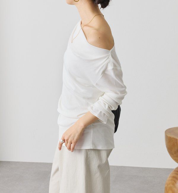  「予約【ワンショルやオフショルにも】ネックコンシャスカットソー」|Tシャツ・カットソー|