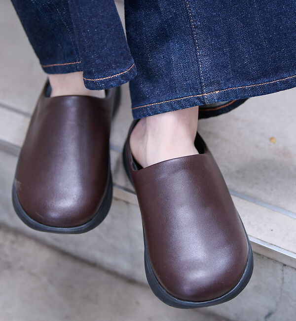 Rouge vif「【BUMPY / バンピー】 バンピーサボ / SABO / スリッポン / リ」|スニーカー|ブラウン