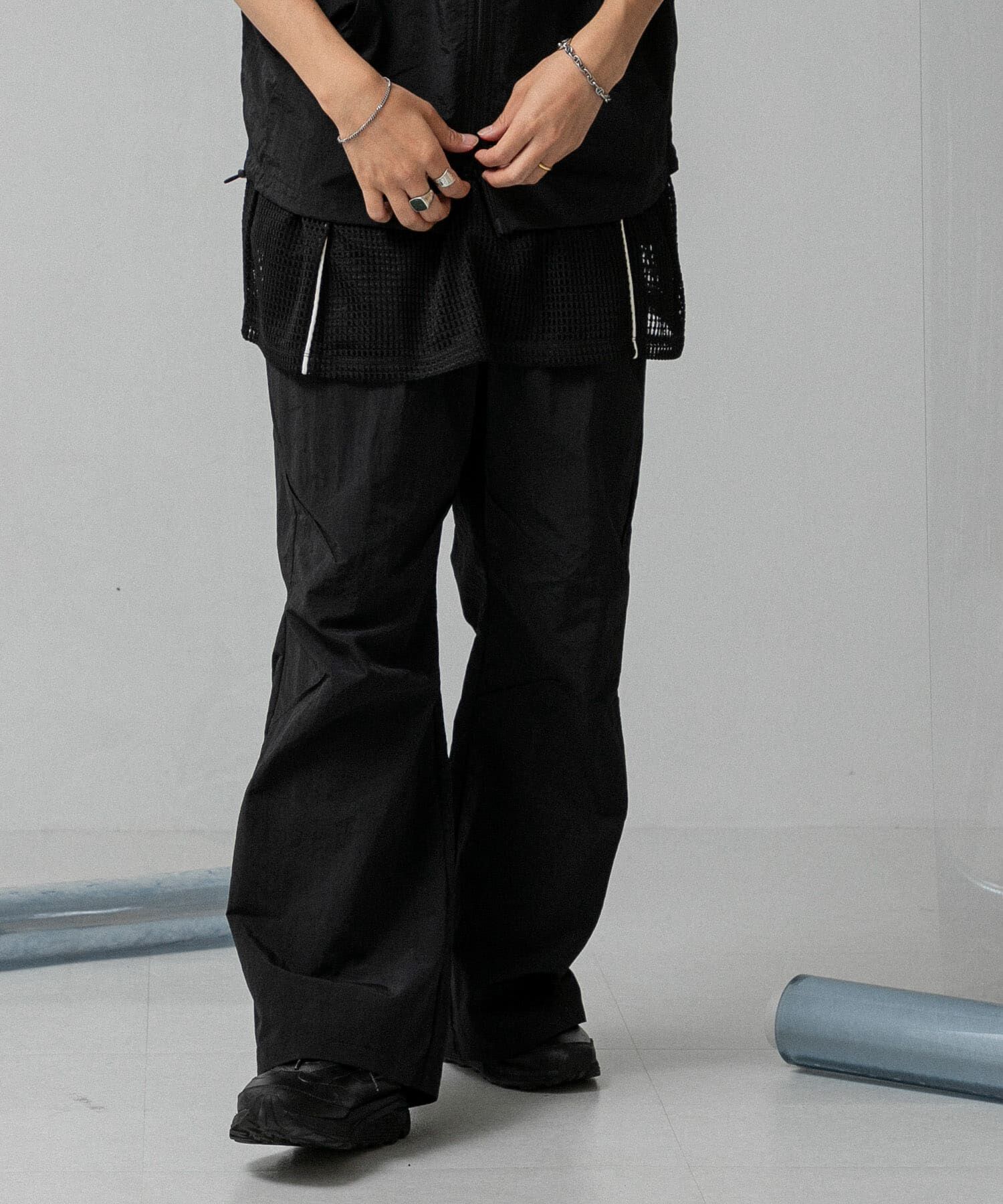 SENSE OF PLACE by URBAN RESEARCH「『わたべ&times;SOP』ナイロンフレアワイドパンツ」|その他|