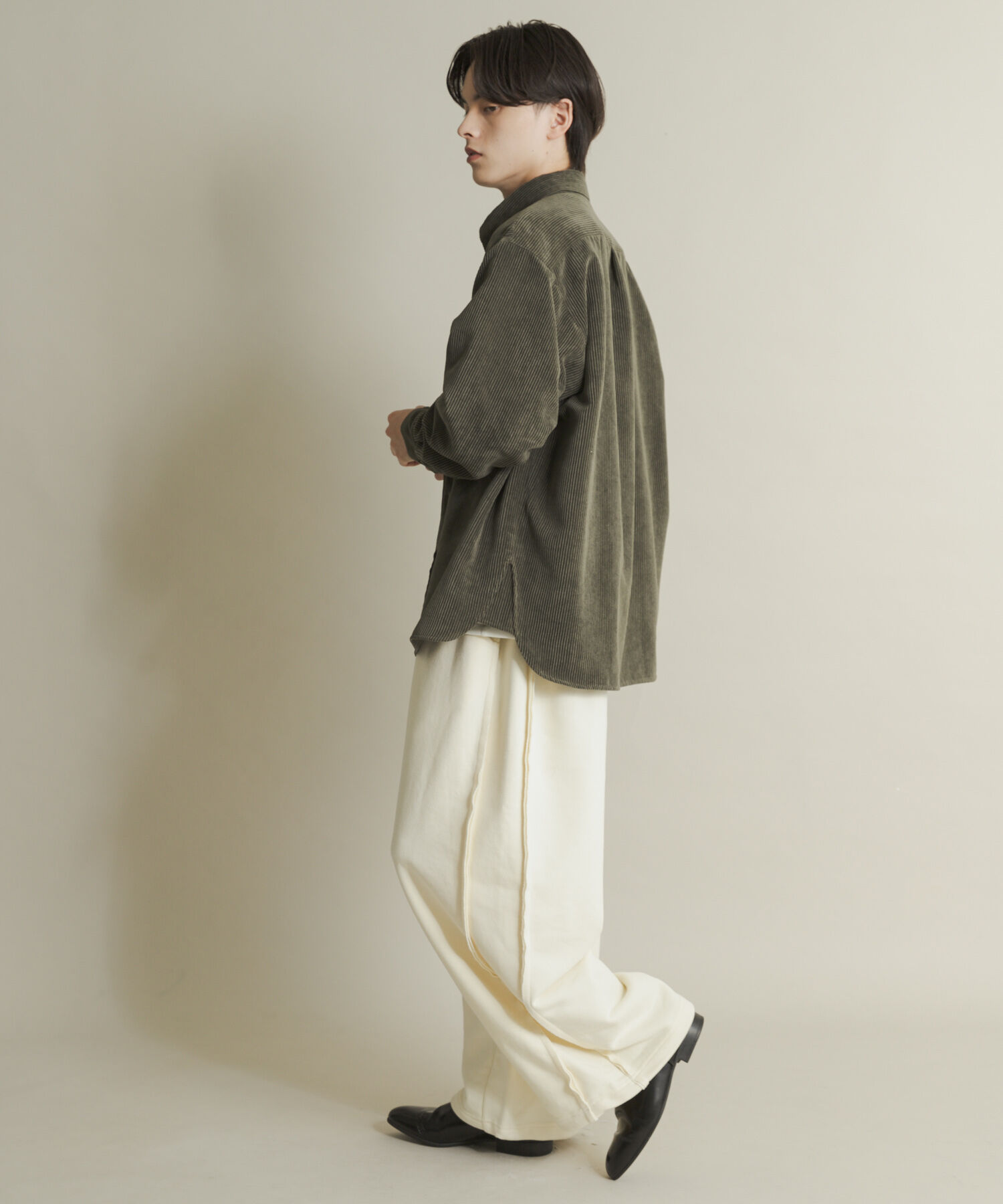 SENSE OF PLACE by URBAN RESEARCH「『ユニセックス』ウォッシュドコーデュロイロングスリーブシャツ」|シャツ・ブラウス|