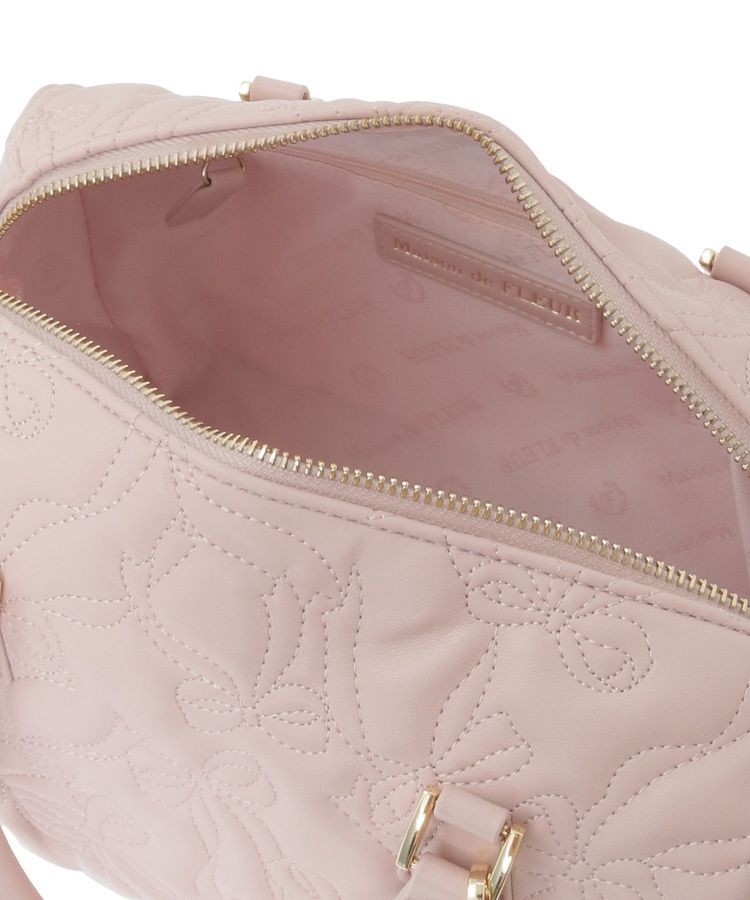 Maison de FLEUR「チャーム付きリボンキルティングボストンバッグ」|ハンドバッグ|