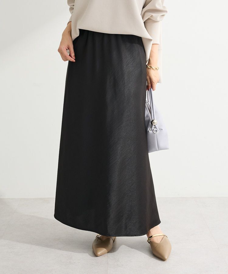 Green Parks「光沢サテンナロースカート」|タイト|Black