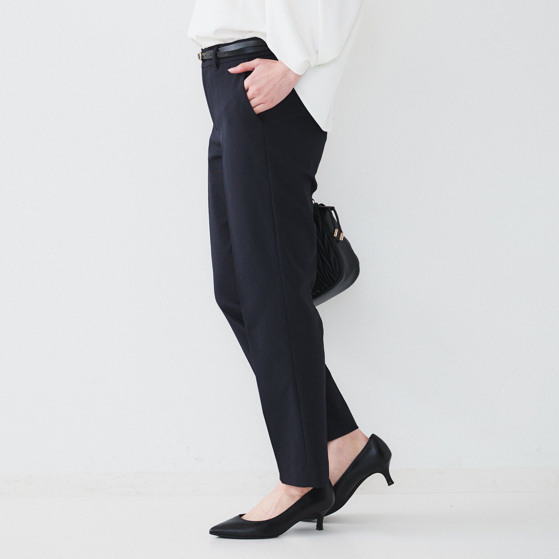 UNTITLED「オックステーパードパンツ」|その他|