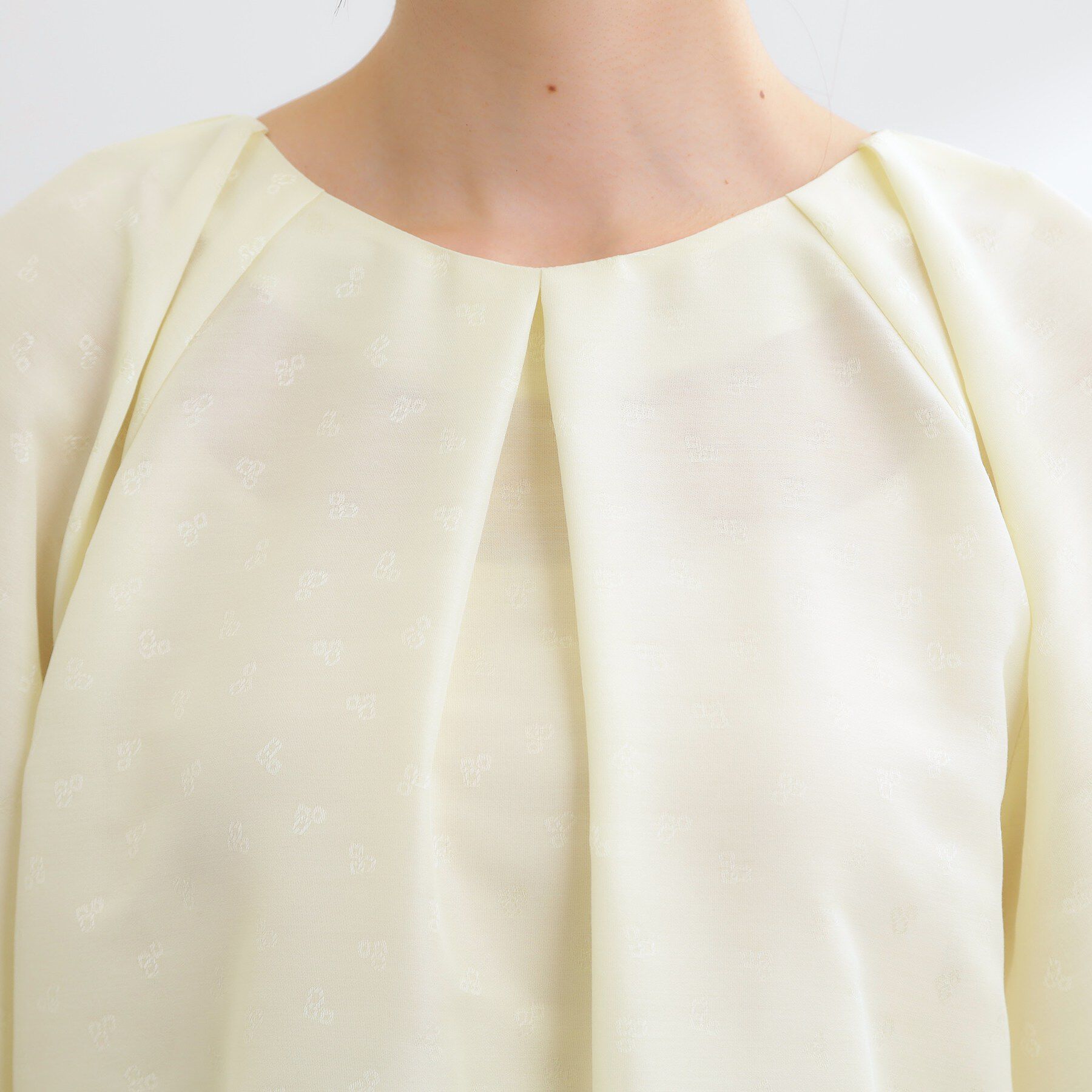 Reflect「ボリュームスリーブサテンジャカードブラウス」|シャツ・ブラウス|