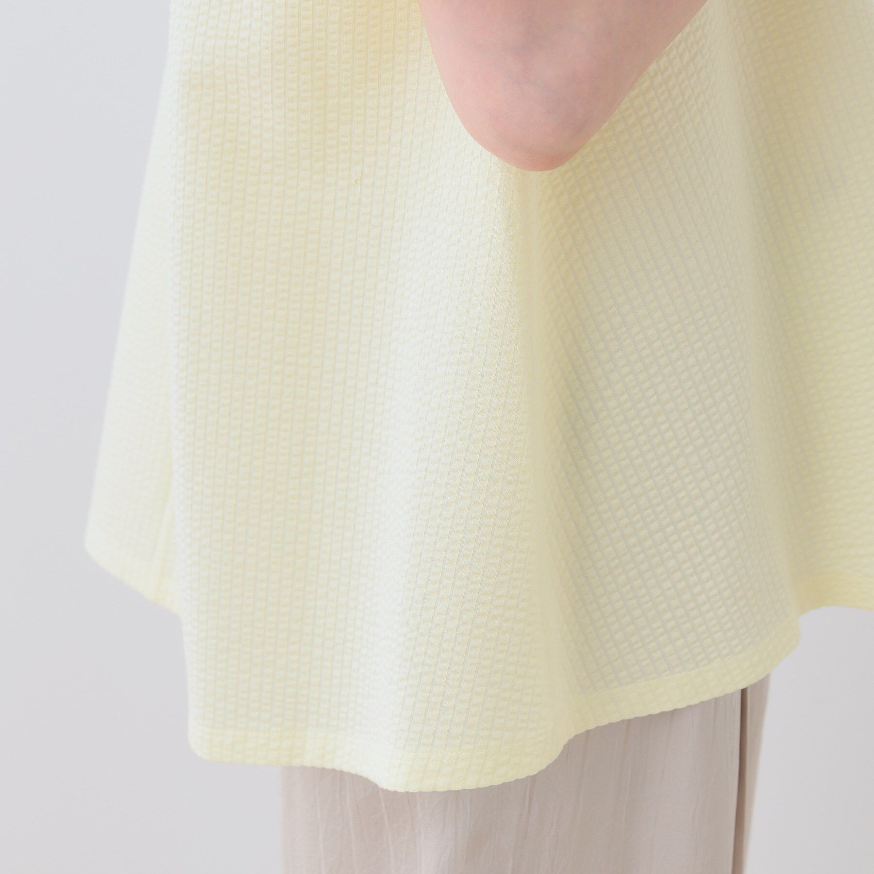 INDIVI「【洗える／体型カバー】凹凸素材フレアデザイントップス」|Tシャツ・カットソー|