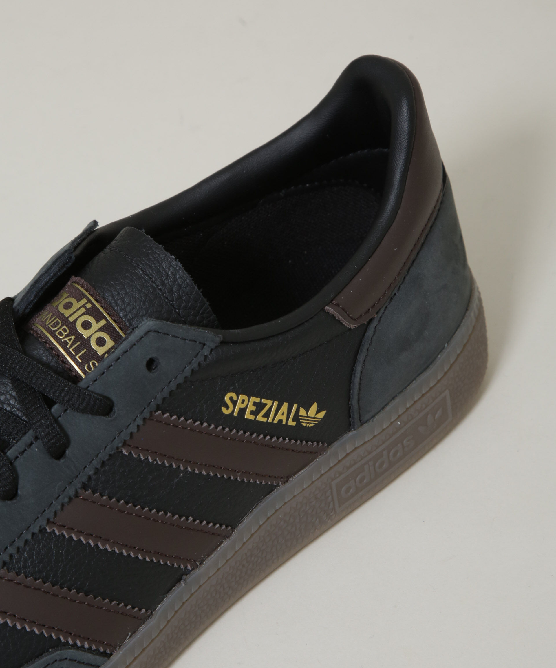 nano･universe「adidas/HANDBALL SPEZIAL」|スニーカー|
