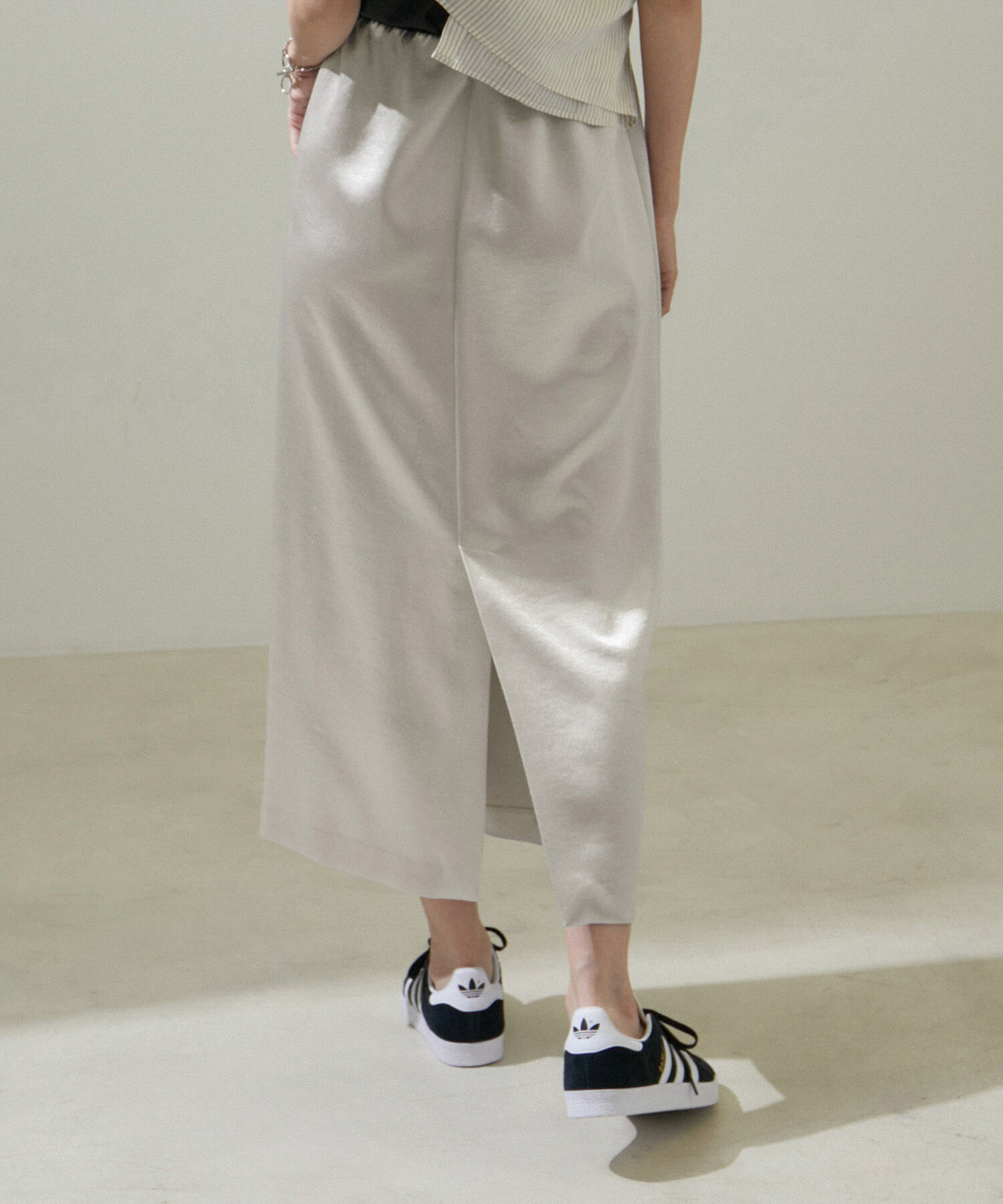 SALON adam et rope'「【追加・サイズ展開あり】シャイニーナロースカート2【洗える】」|スカート|