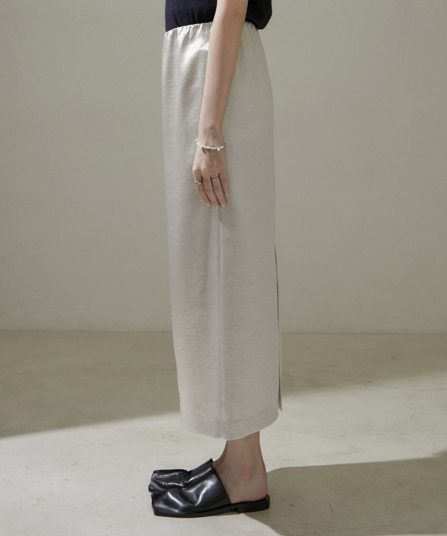 SALON adam et rope'「【追加・サイズ展開あり】シャイニーナロースカート2【洗える】」|スカート|