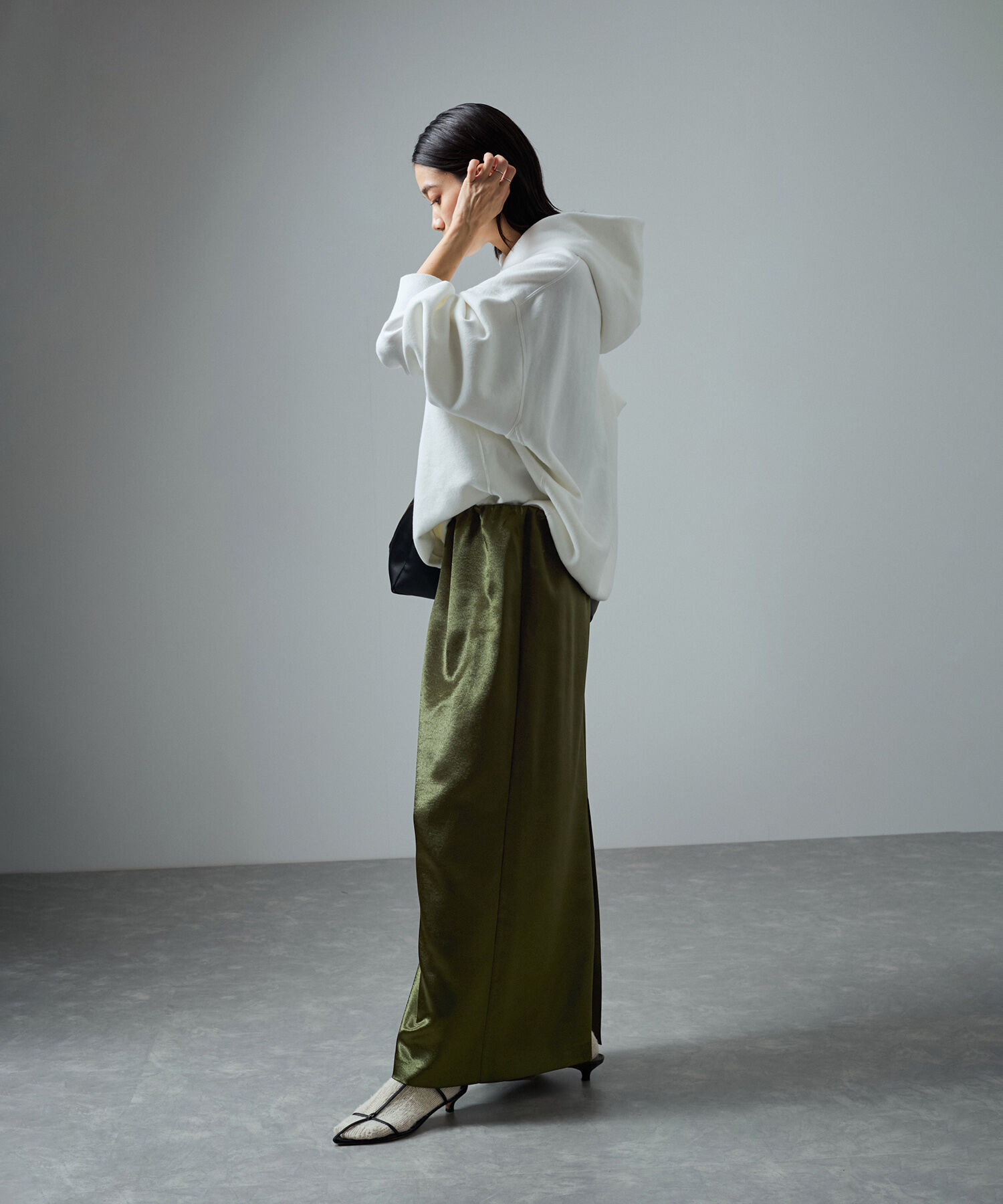 SALON adam et rope'「【追加・サイズ展開あり】シャイニーナロースカート2【洗える】」|スカート|