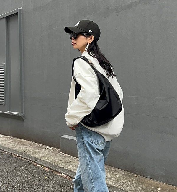  「《3/4～価格改定》クラウズナイロンラウンドビッグショルダーバッグ」|ショルダー・メッセンジャー|