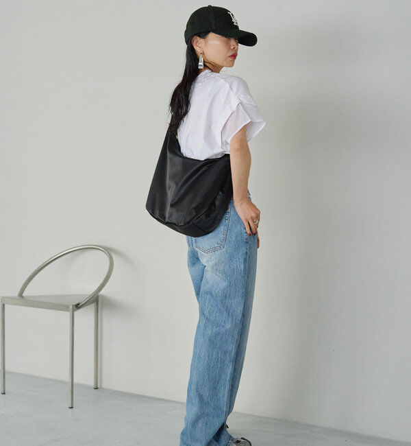  「《3/4～価格改定》クラウズナイロンラウンドビッグショルダーバッグ」|ショルダー・メッセンジャー|