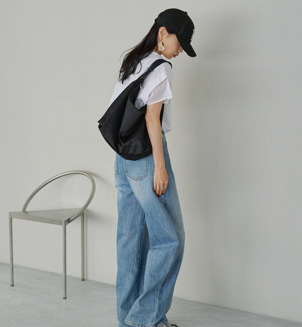  「《3/4～価格改定》クラウズナイロンラウンドビッグショルダーバッグ」|ショルダー・メッセンジャー|