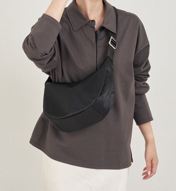  「《3/4～価格改定》クラウズナイロンラウンドショルダーバッグ」|ショルダー・メッセンジャー|