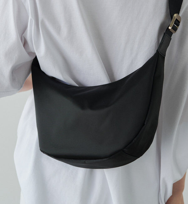 「《3/4～価格改定》クラウズナイロンラウンドショルダーバッグ」|ショルダー・メッセンジャー|