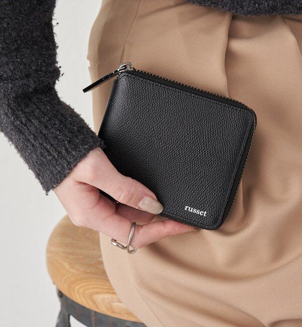  「ラウンドジップハーフウォレット」|財布|