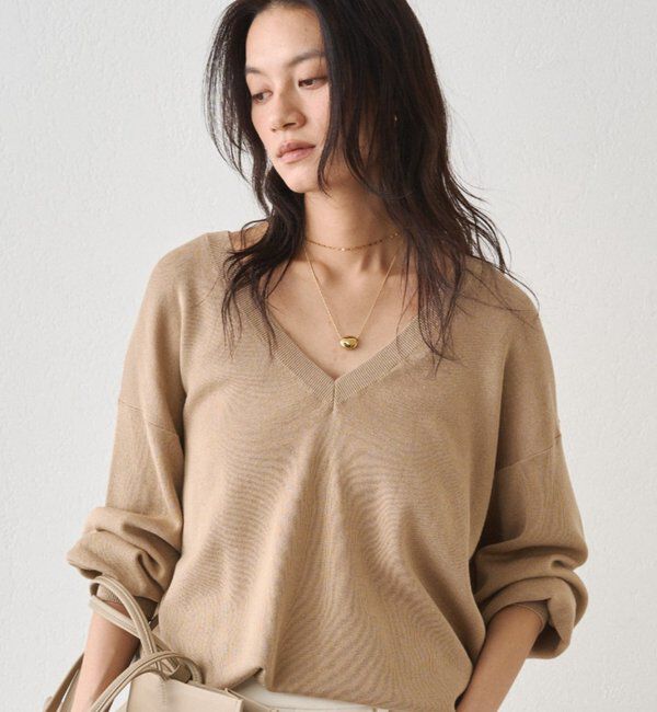  「ディープVニット」|ニット・セーター|