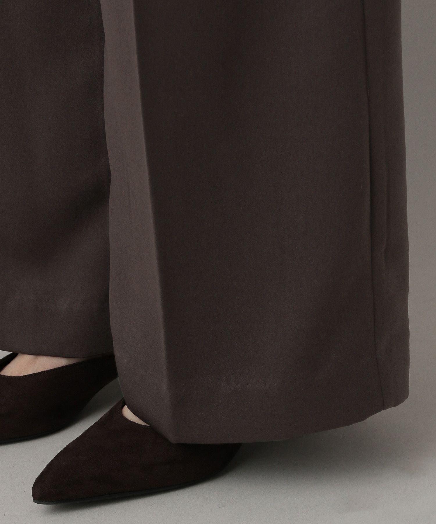 A part by 「ブライトサテンストレートパンツ」|スラックス|