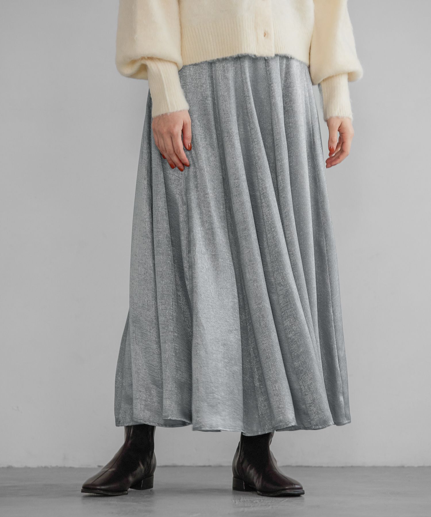 A part by 「ハクプリントキリカエフレアスカート」|スカート|グレー