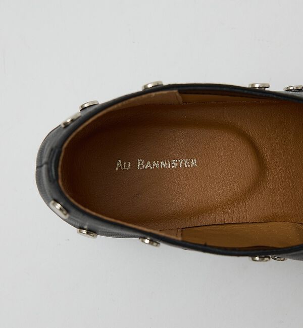 AU BANNISTER「スタッズ付き ソフトレザーフラットパンプス」|パンプス|