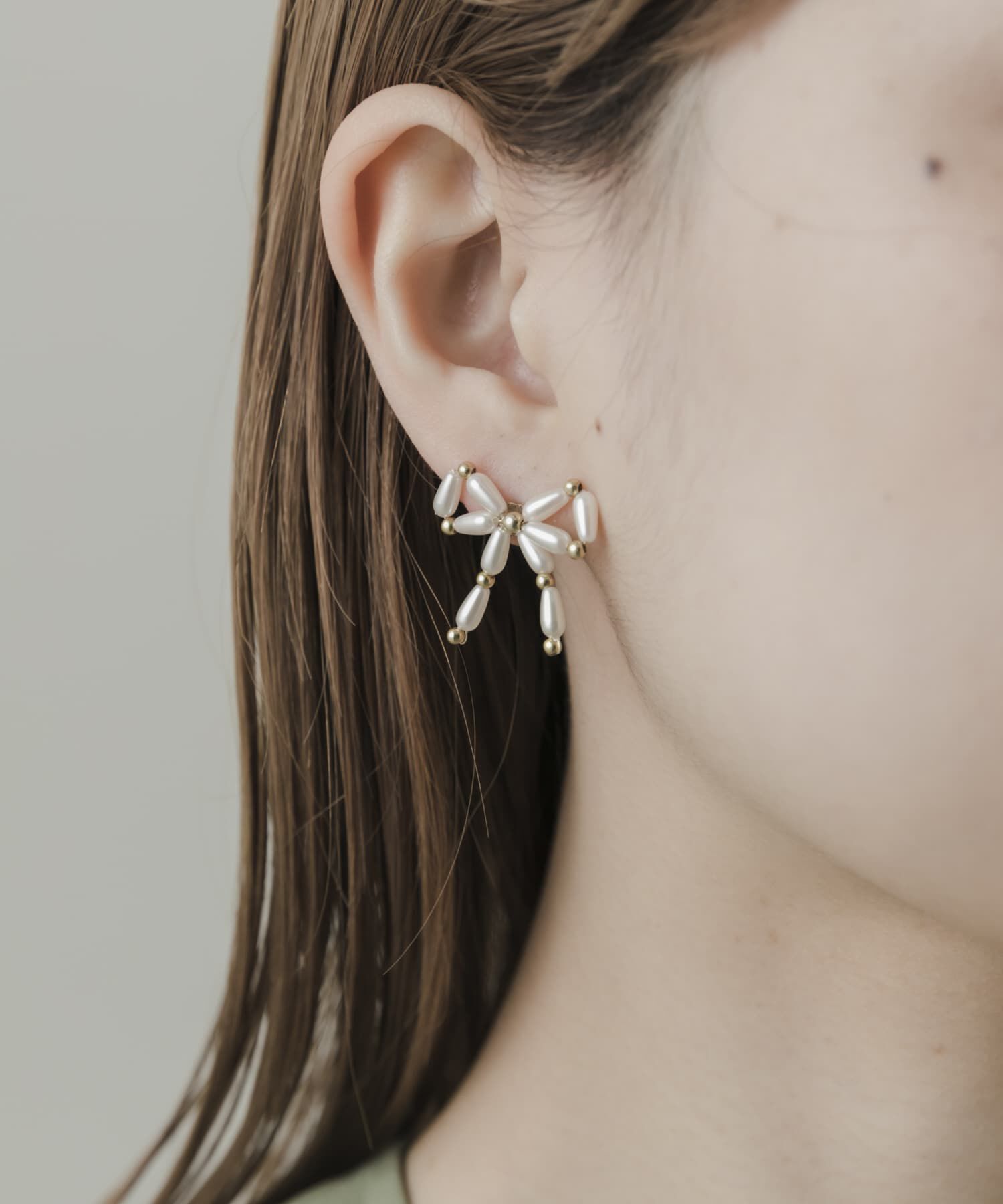 SMELLY「パールメタルリボンピアス」|ピアス|