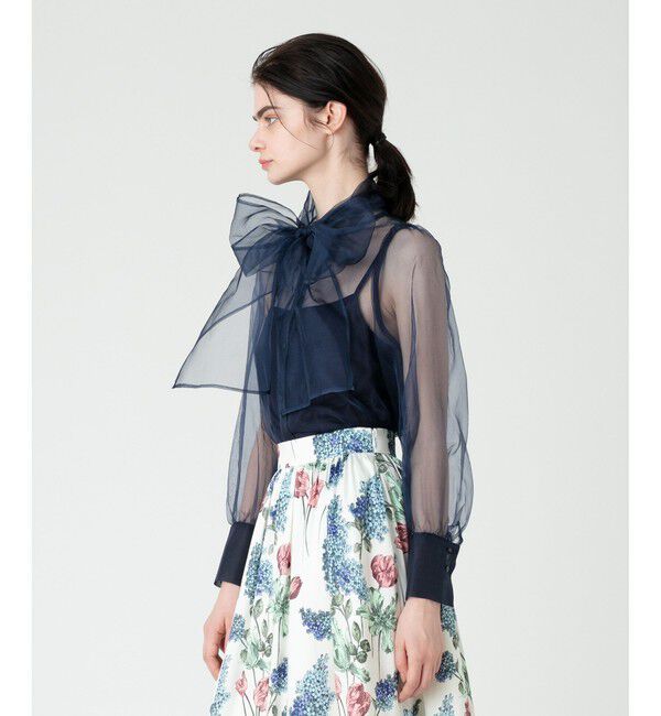 LOULOU WILLOUGHBY「《ドラマ着用》【LOULOU WILLOUGHBY】シルキーリボンブラウス」|シャツ・ブラウス|