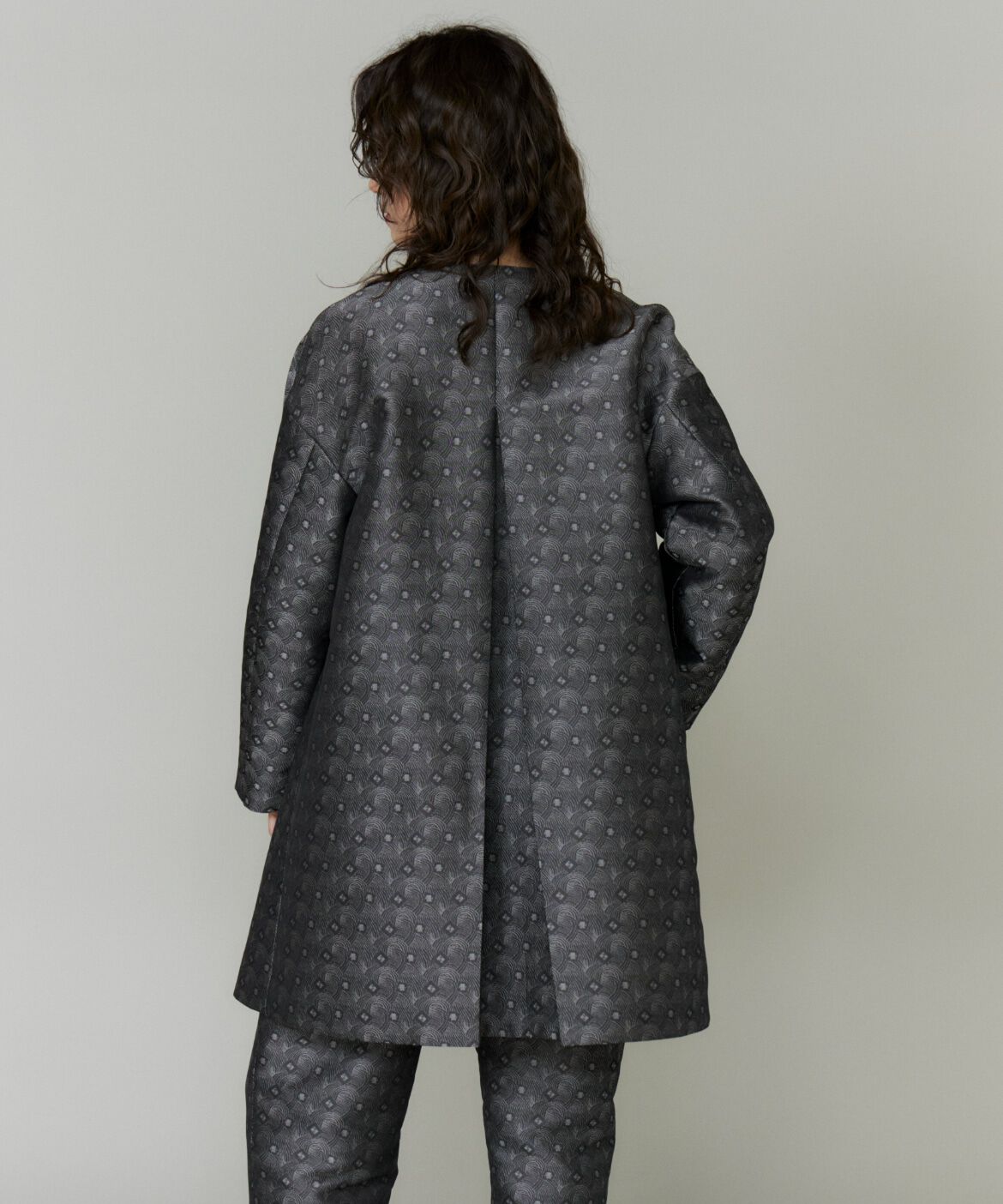 la veille by SUPERIOR CLOSET「ノーカラーAラインコート」|ピーコート|