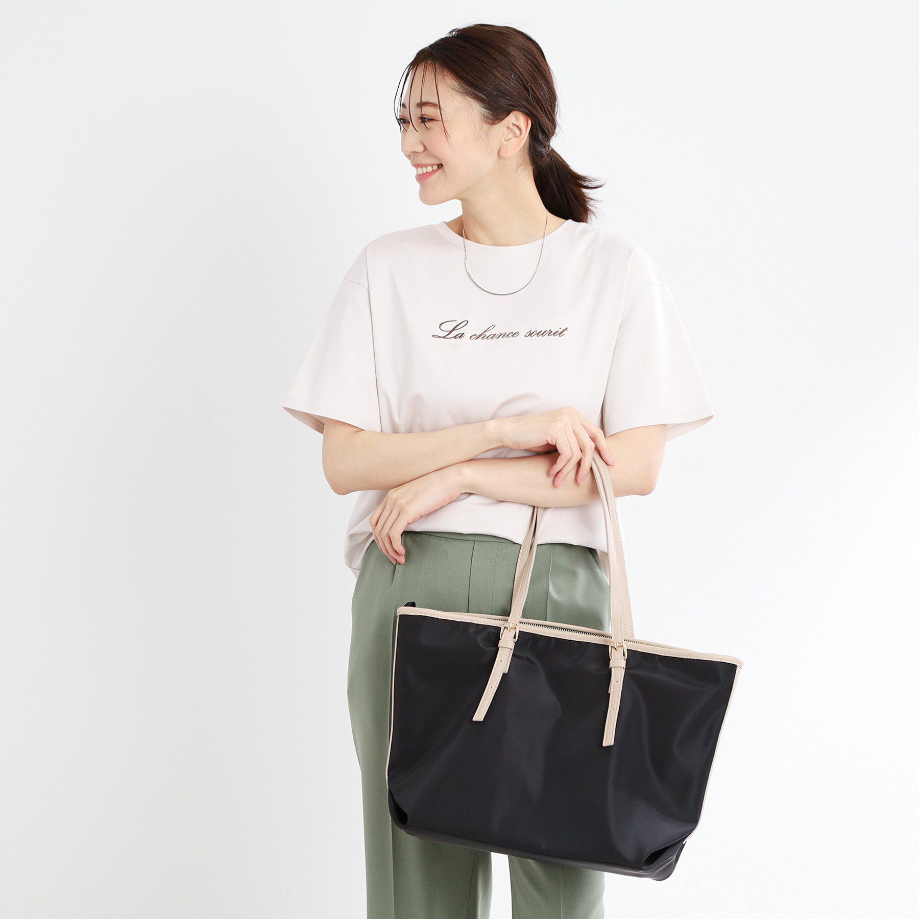 Reflect「【夏SALE／大容量／ファスナー付き】マチ付きポリエステルトートバッグ」|トートバッグ|