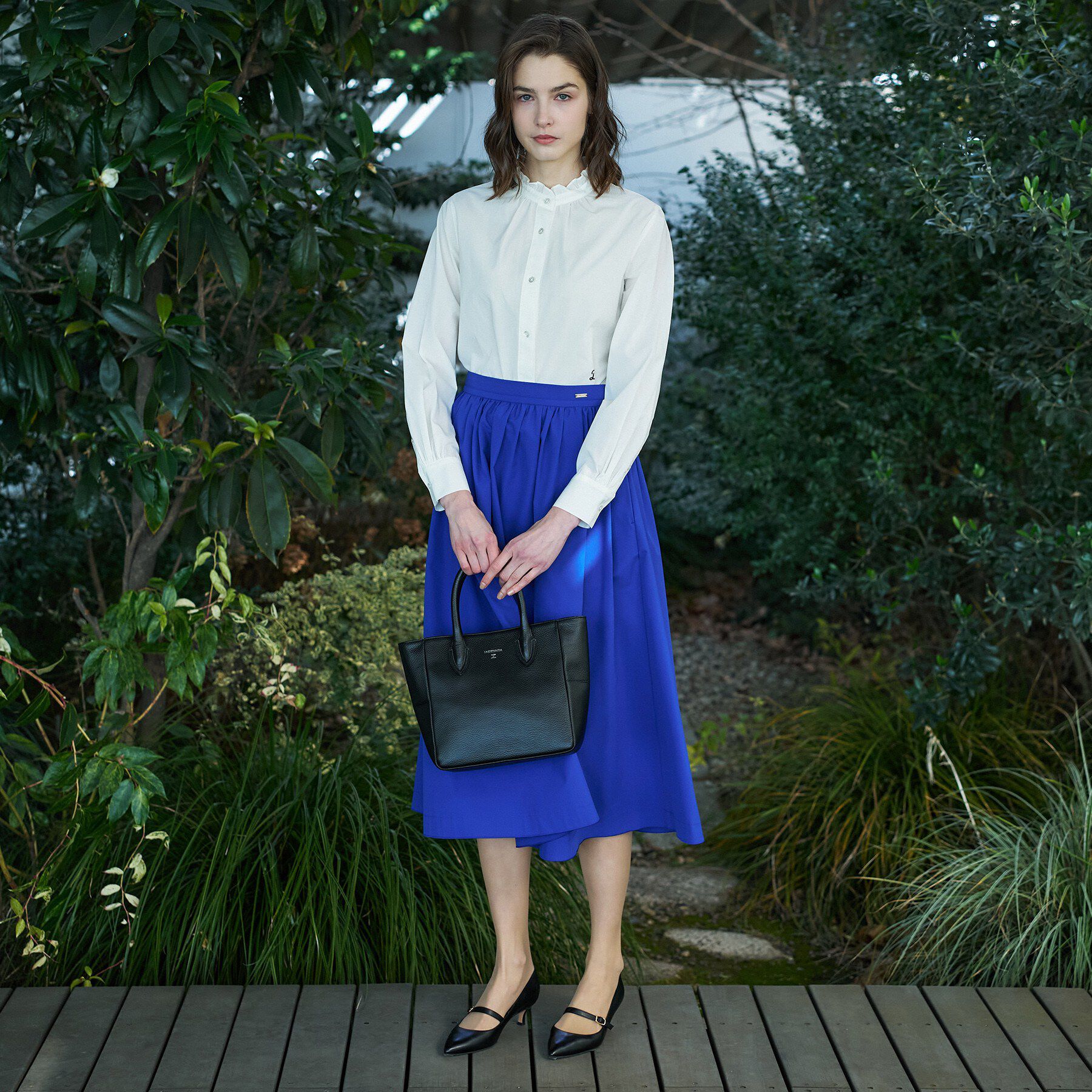 DRESSTERIOR「スタンドフリルネックブラウス」|シャツ・ブラウス|