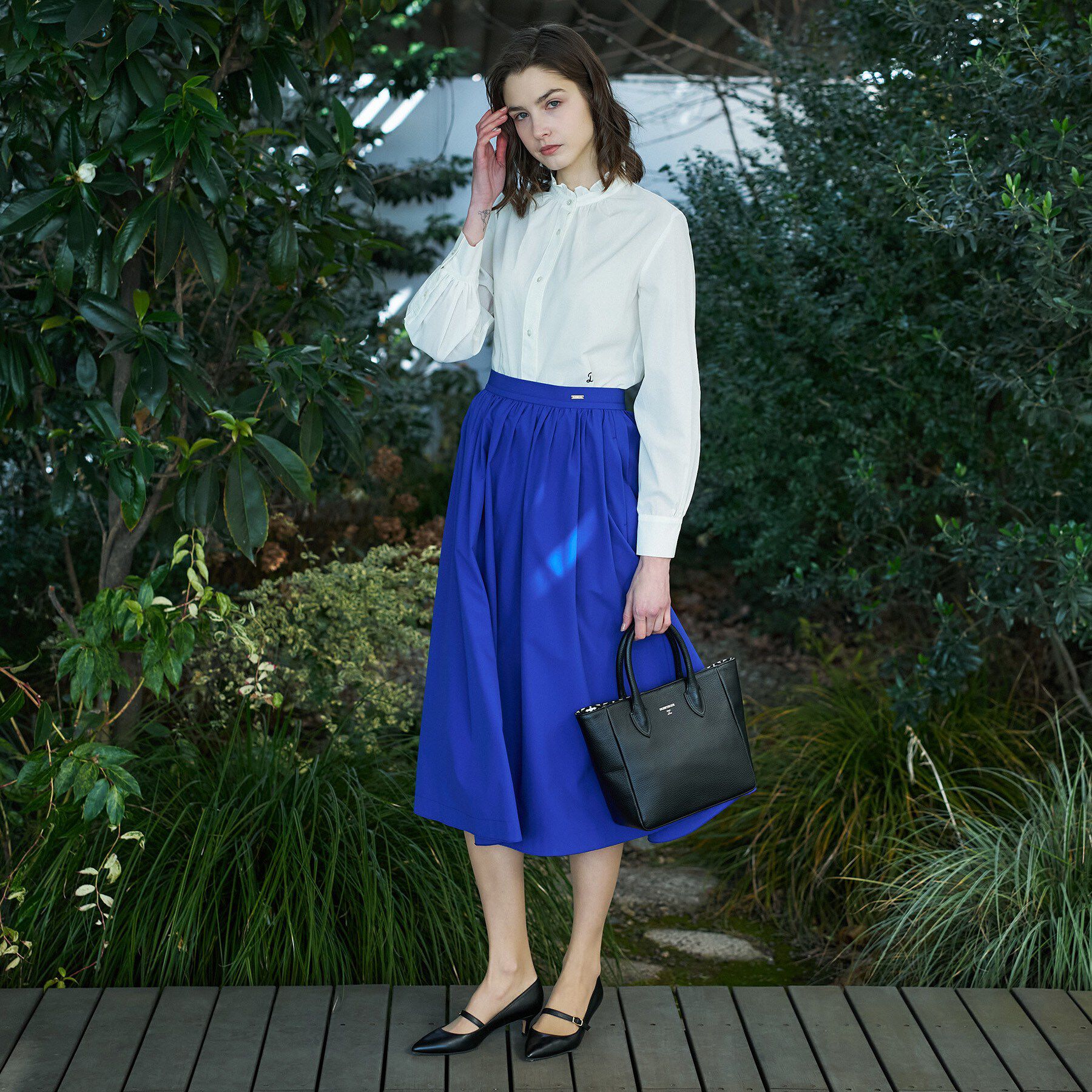 DRESSTERIOR「スタンドフリルネックブラウス」|シャツ・ブラウス|