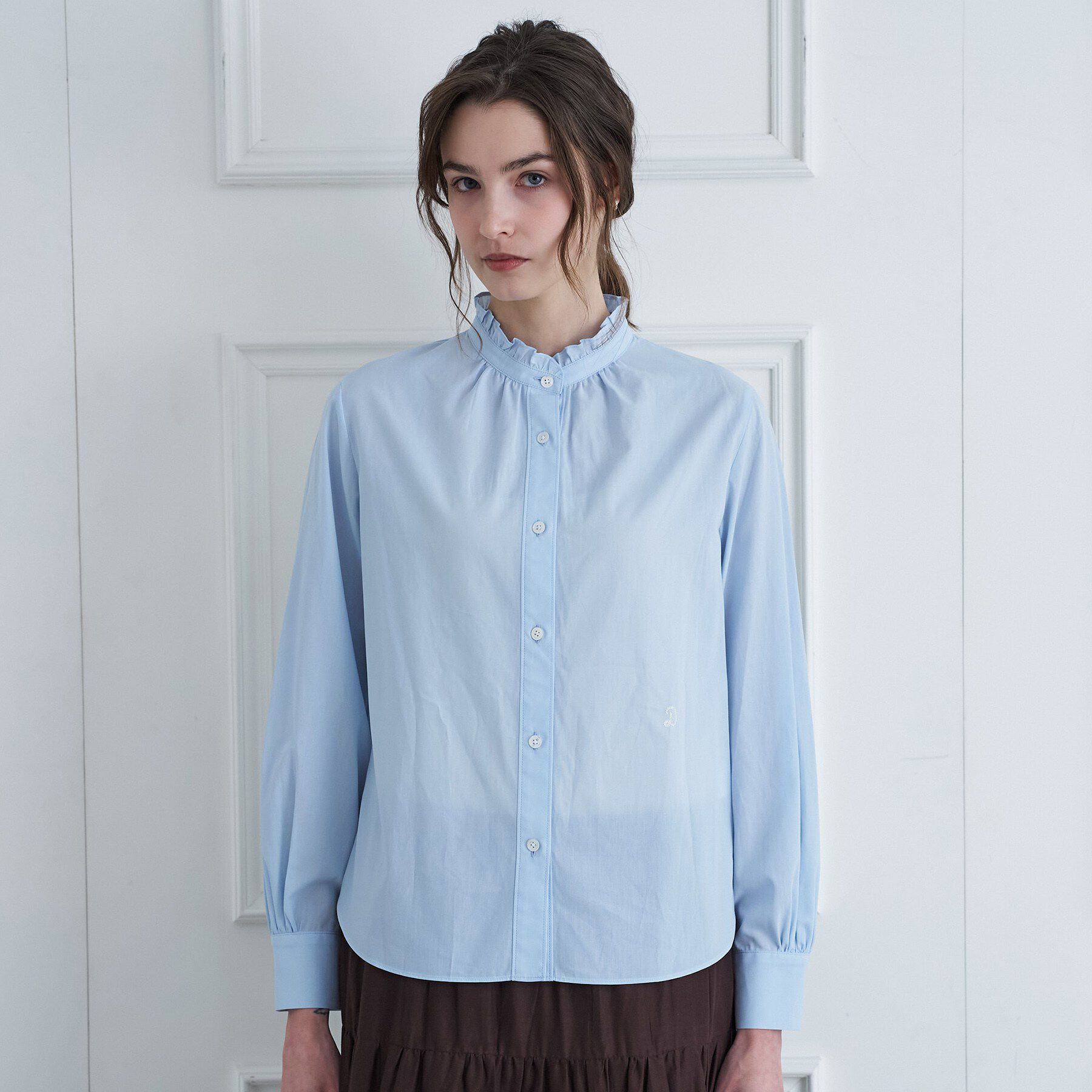 DRESSTERIOR「スタンドフリルネックブラウス」|シャツ・ブラウス|