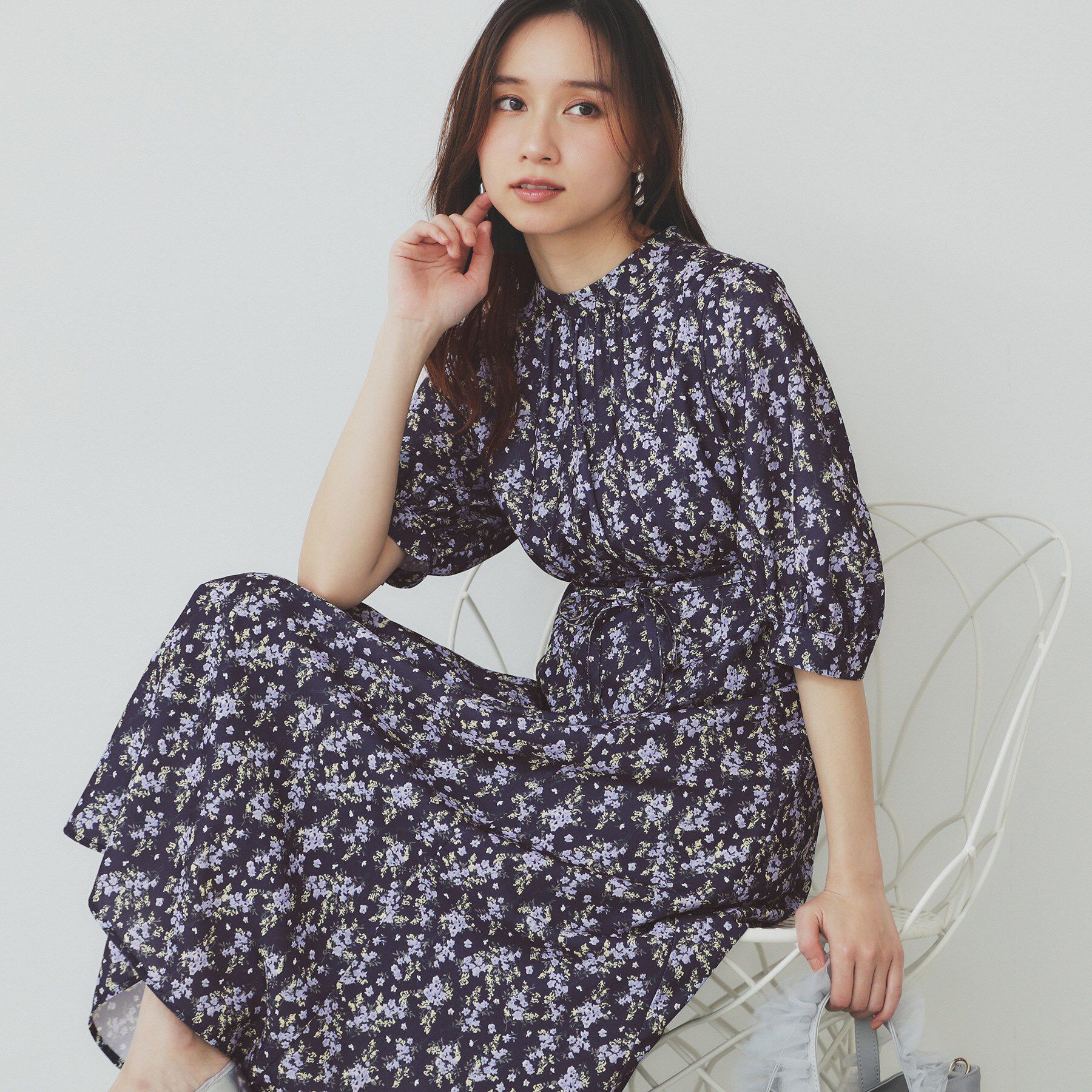 index「スタンドネック小花柄ワンピース【洗濯機洗い可/イージーアイロン】」|ワンピース|ネイビー(194)