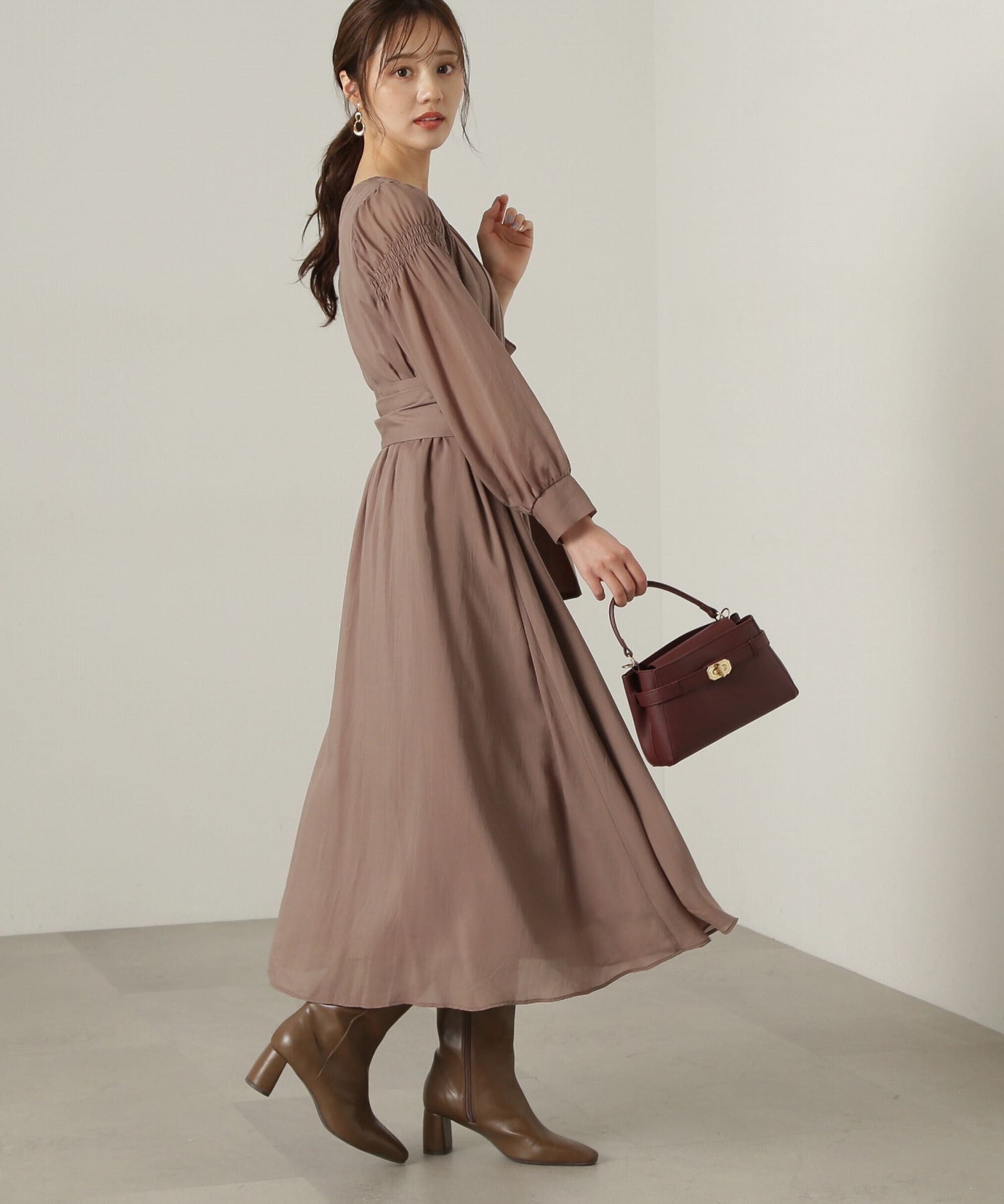 PROPORTION BODY DRESSING「肩シャーリングシアーワンピース24AW」|ワンピース|