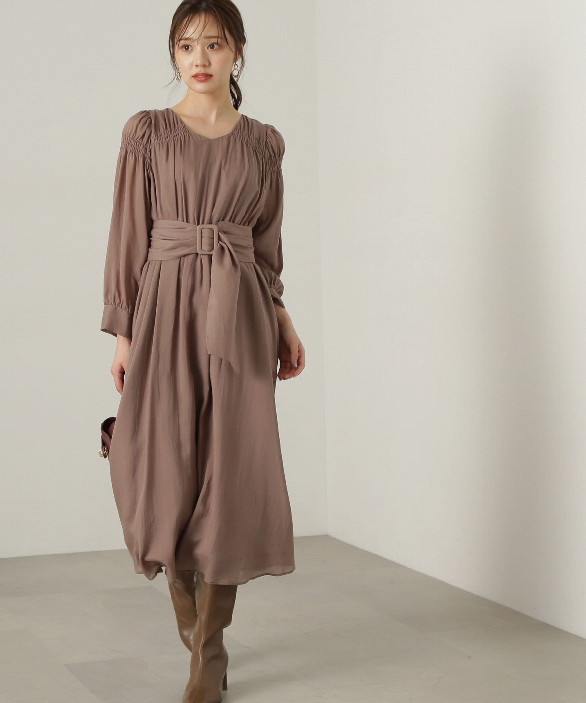 PROPORTION BODY DRESSING「肩シャーリングシアーワンピース24AW」|ワンピース|