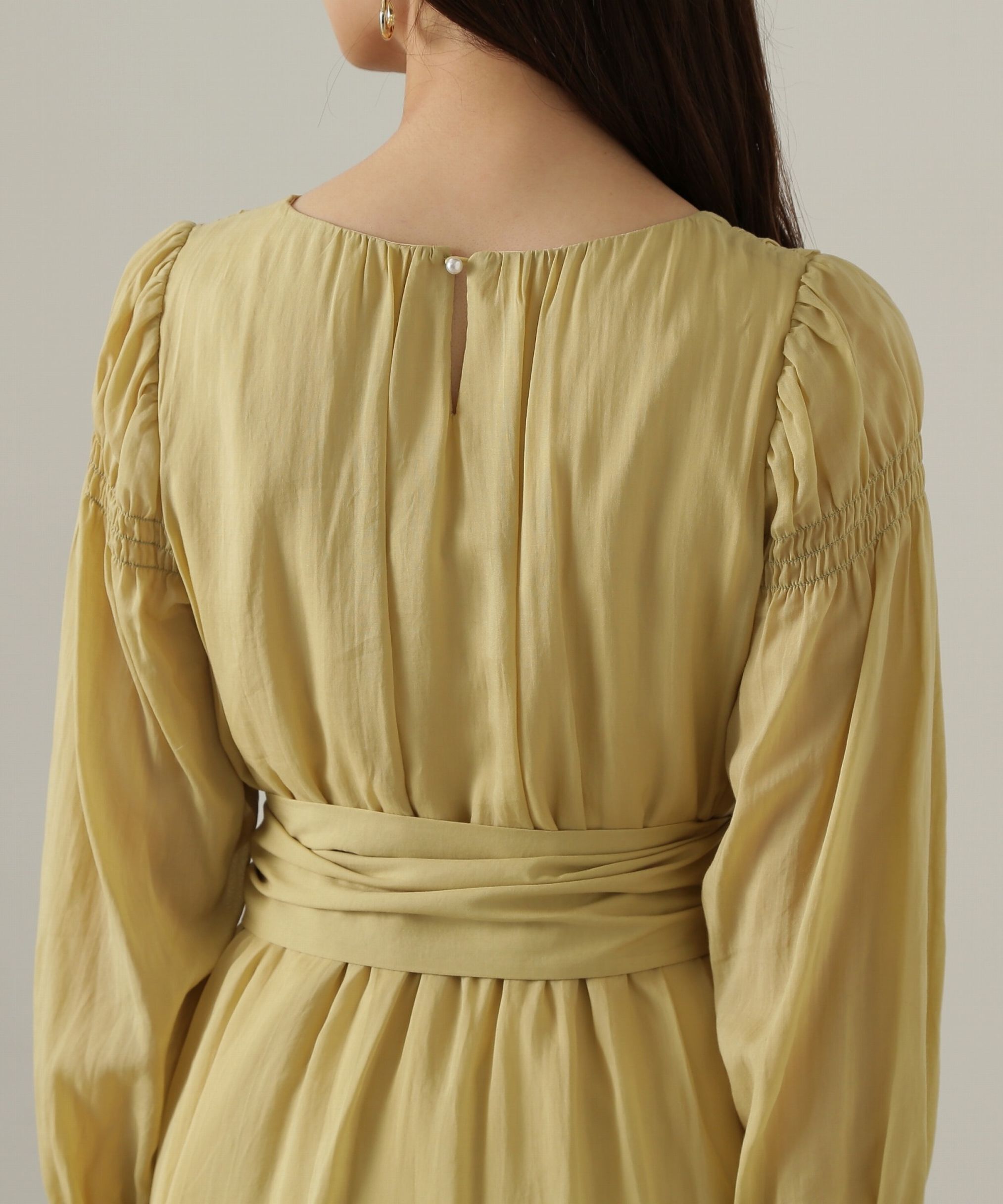 PROPORTION BODY DRESSING「肩シャーリングシアーワンピース24AW」|ワンピース|