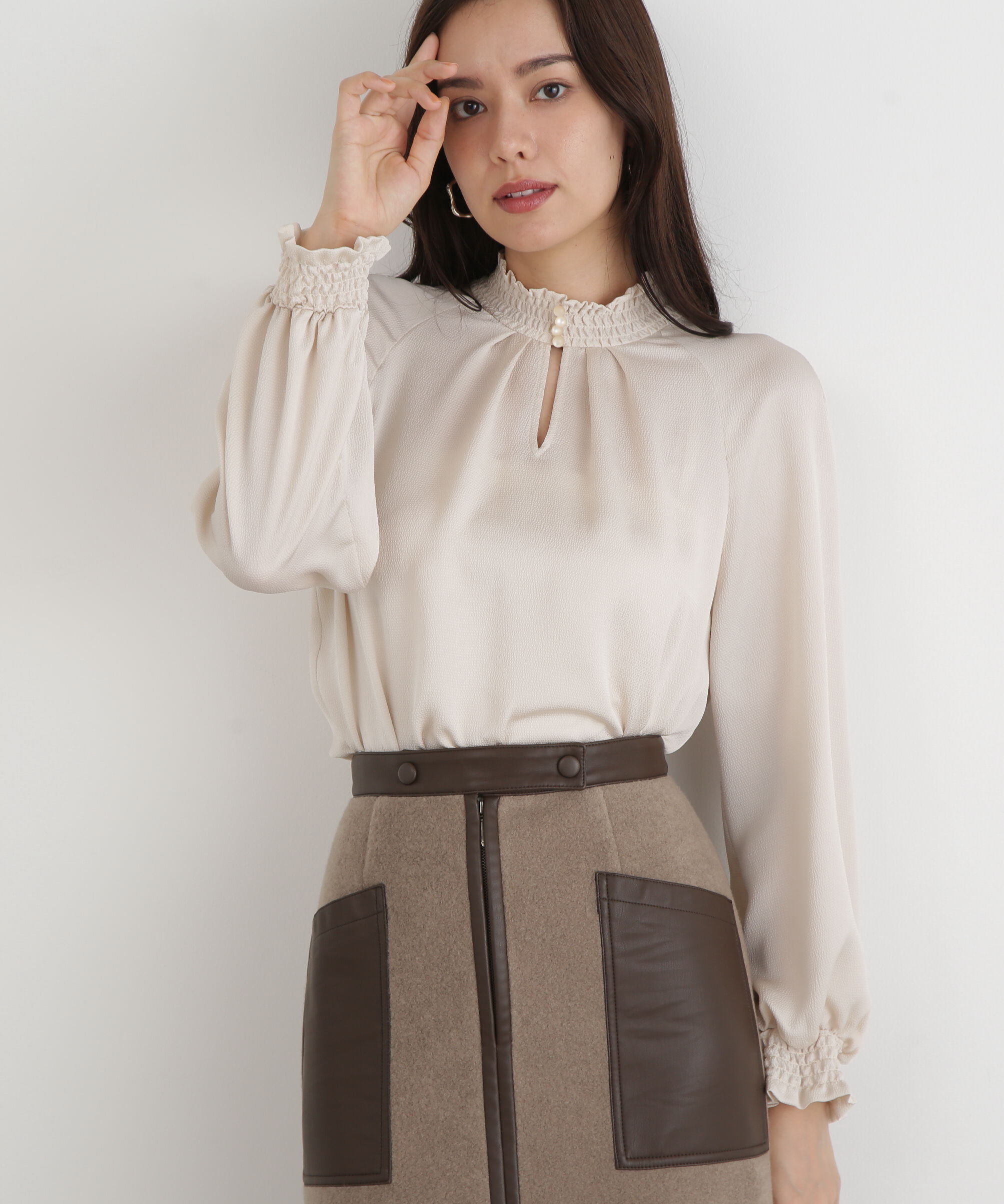  「◆シャーリングネックギャザーブラウス」|シャツ・ブラウス|