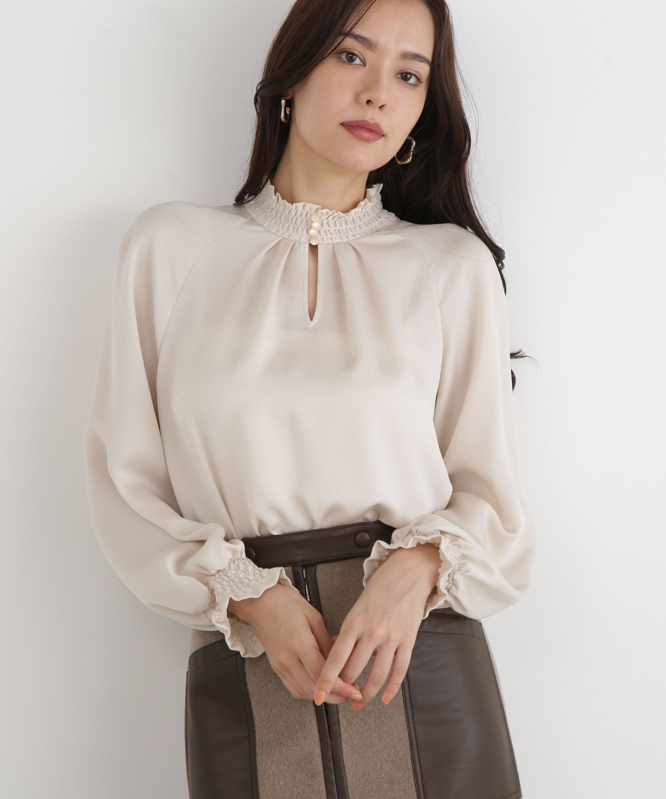  「◆シャーリングネックギャザーブラウス」|シャツ・ブラウス|