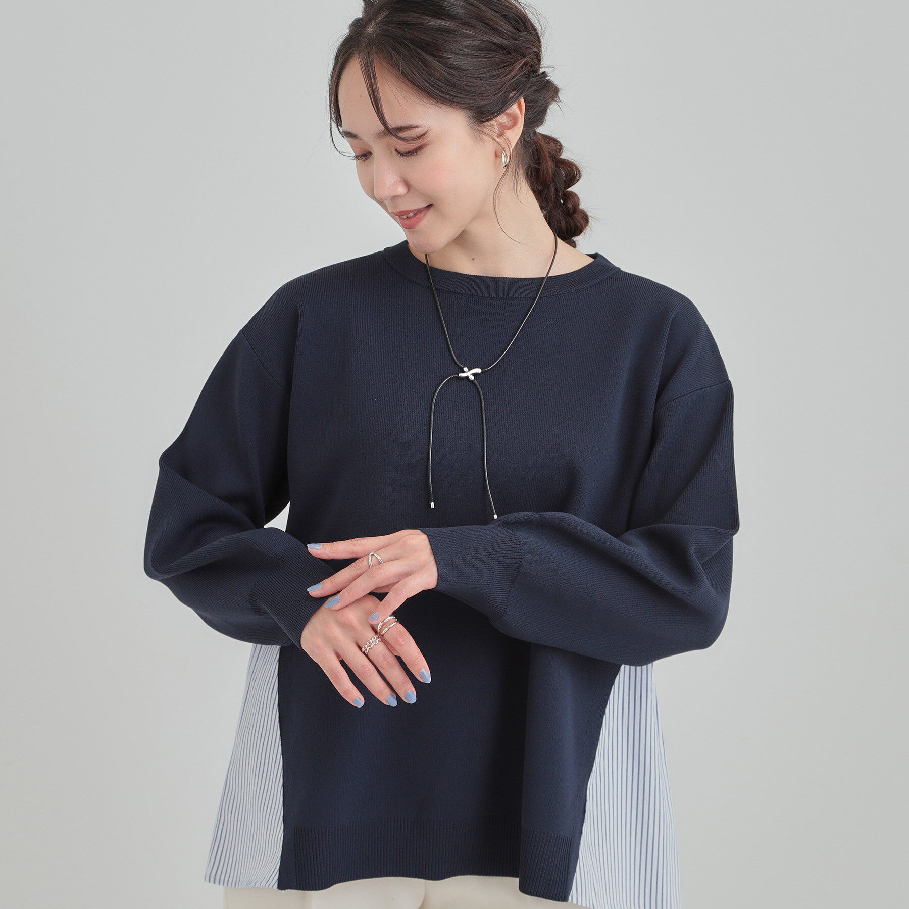 SHOO･LA･RUE「【洗濯機可/S-LL/体型カバー/Aライン】横姿もきれい見え スポンディッシュ サイドフェイクトップ」|ニット・セーター|ネイビー(094)